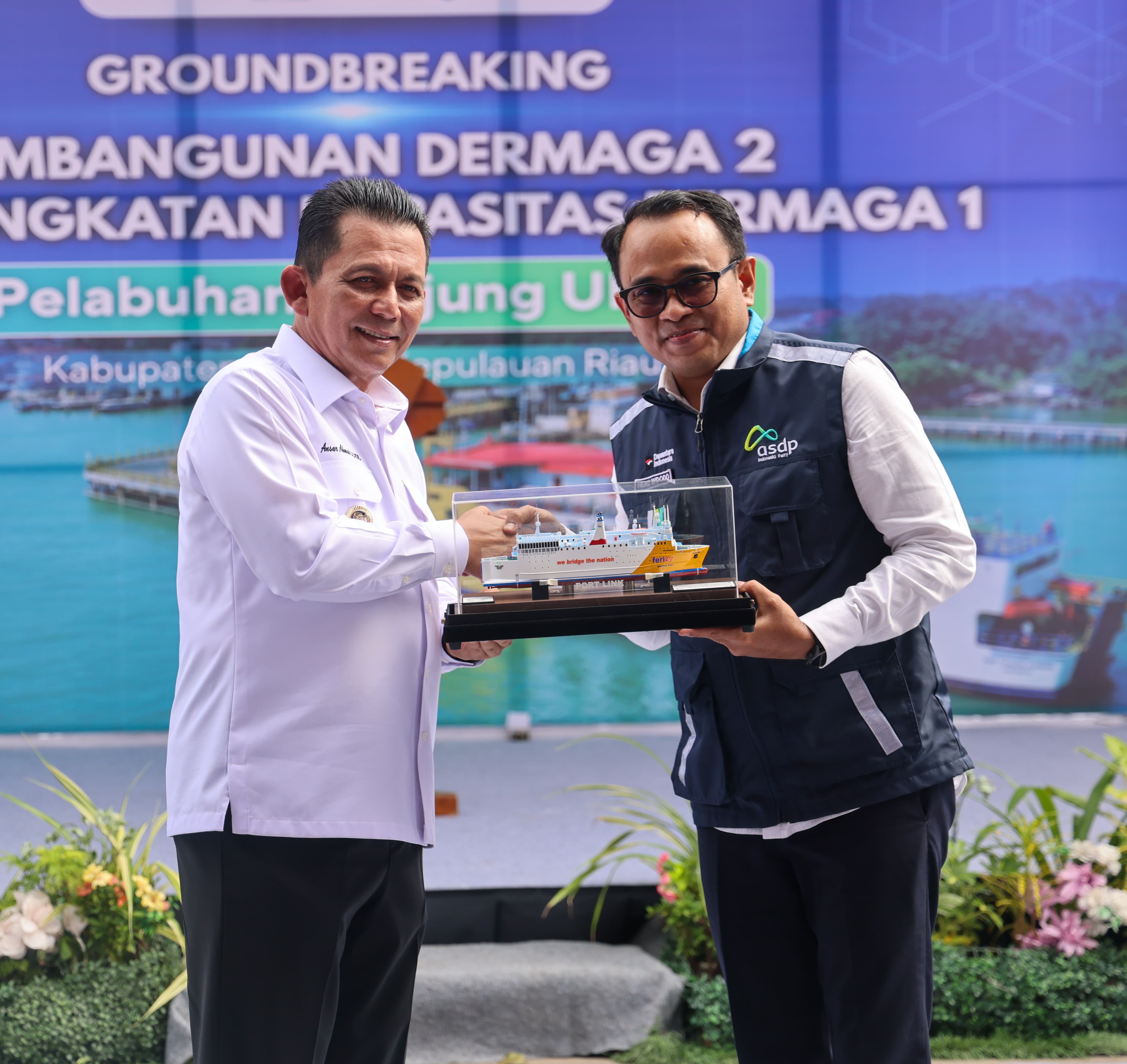 Perkuat Konektivitas, Pembangunan Dermaga II Tanjung Uban Resmi Dimulai