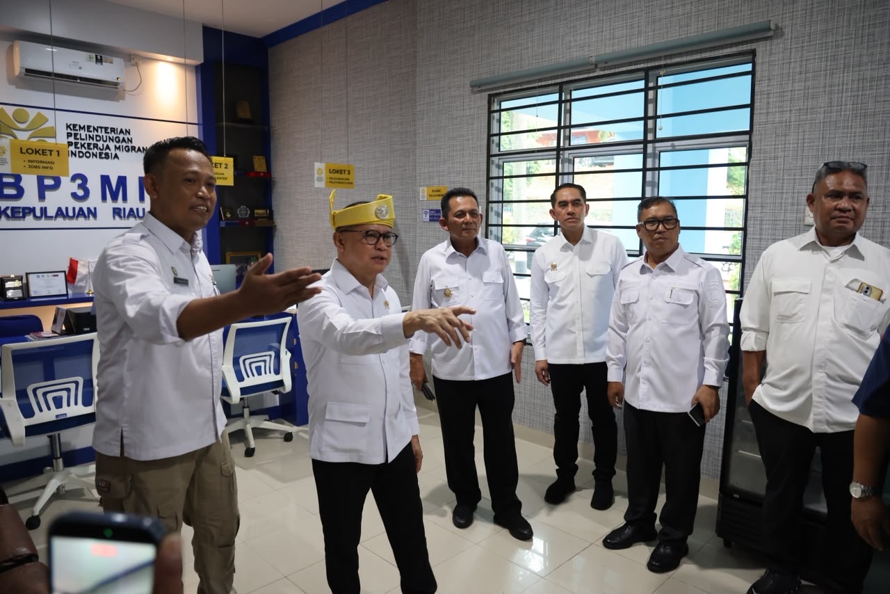 Menteri P2MI Tinjau BP3MI Kepri, Tekankan Pelayanan Prima dan Humanis bagi Pekerja Migran