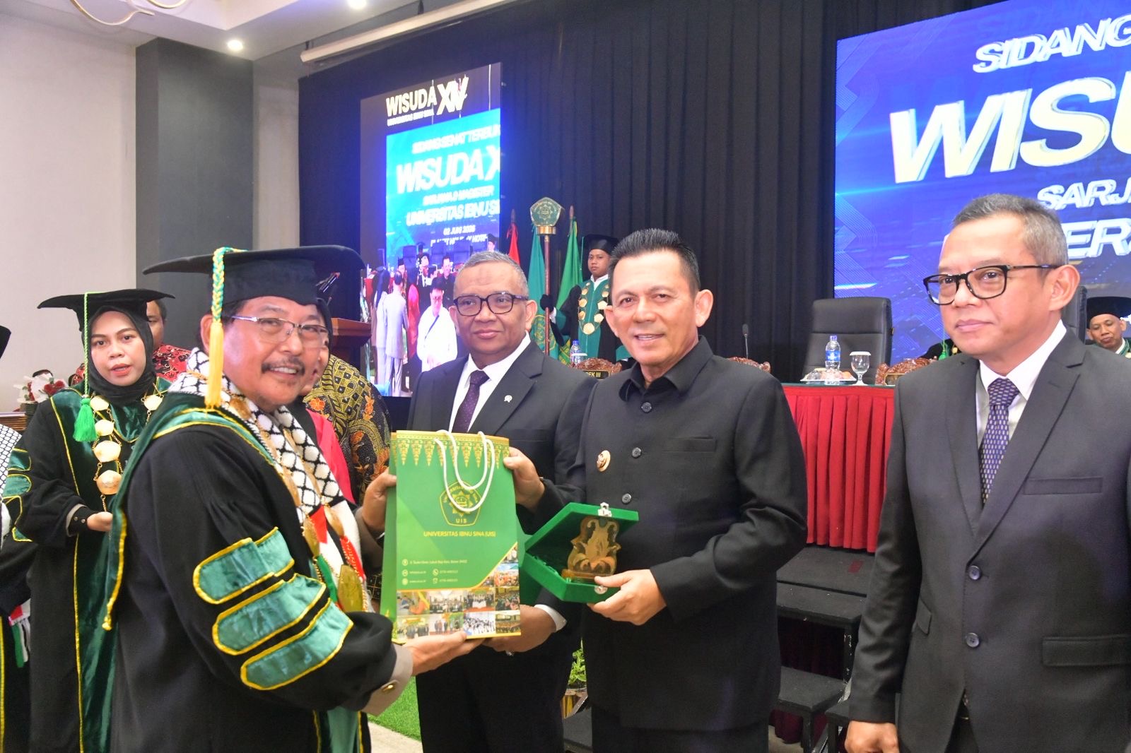 Gubernur Ansar Hadiri Wisuda XIV UIS, Dorong Lulusan Kuasai Teknologi dan Jadi SDM Unggul