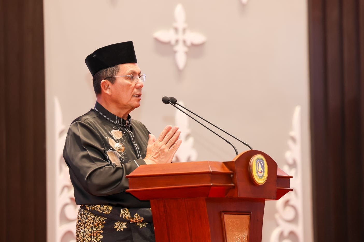 Gubernur Ansar Sampaikan Ranperda Pertanggungjawaban APBD 2025, Tegaskan Komitmen Transparansi dan Akuntabilitas