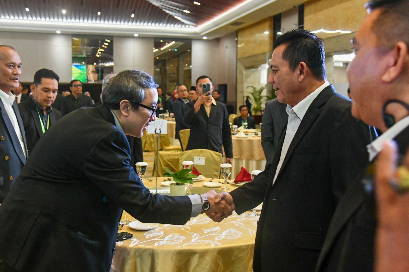 Gubernur Ansar Buka Persidangan Sosek Malindo ke-22 di Batam, Perkuat Kerja Sama Wilayah Perbatasan Indonesia-Malaysia