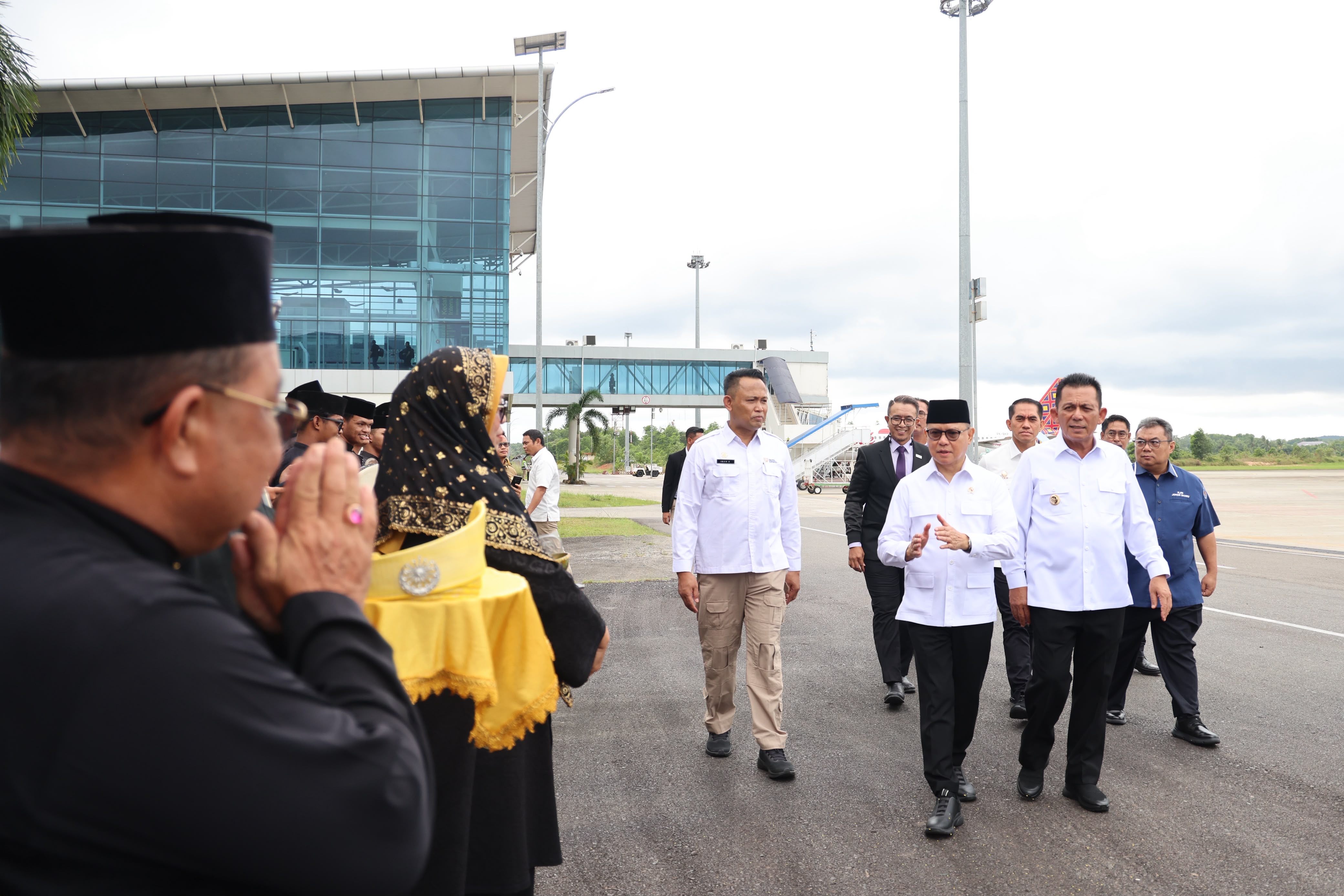 Menteri P2MI Tinjau BP3MI Kepri, Tekankan Pelayanan Prima dan Humanis bagi Pekerja Migran