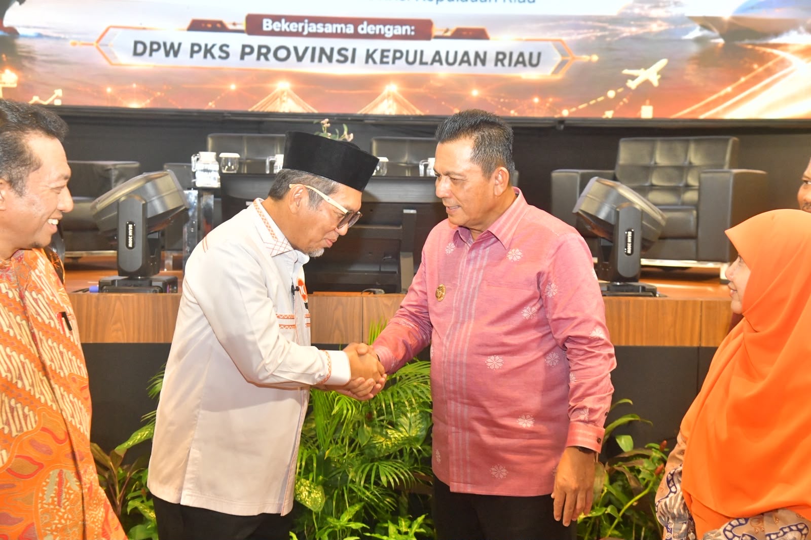 Gubernur Ansar Dorong Karimun Jadi Motor Baru Ekonomi Utara Indonesia