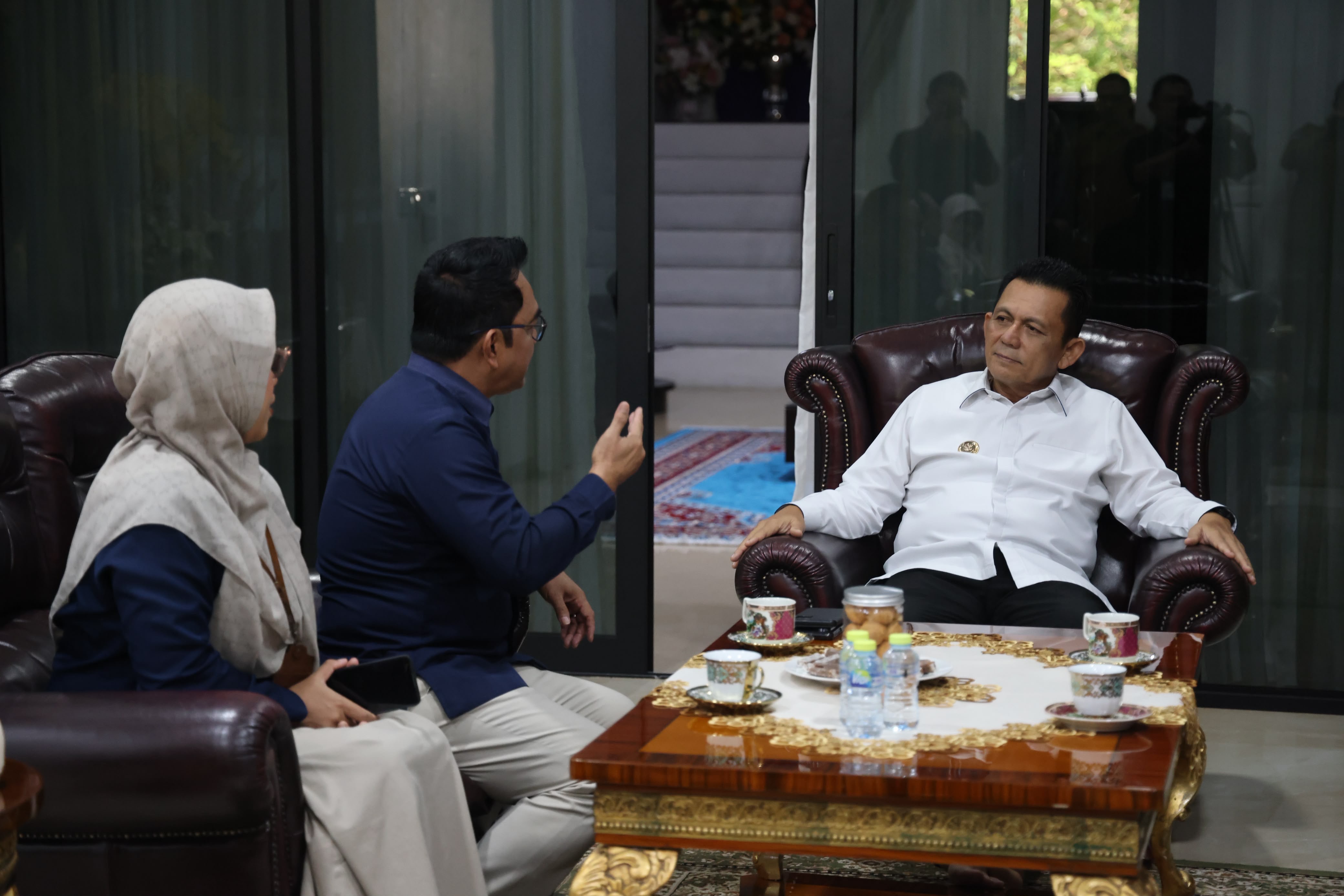 Gubernur Ansar Jadi Responden Perdana Sensus Ekonomi 2026, Ajak Masyarakat Kepri Berikan Data yang Akurat