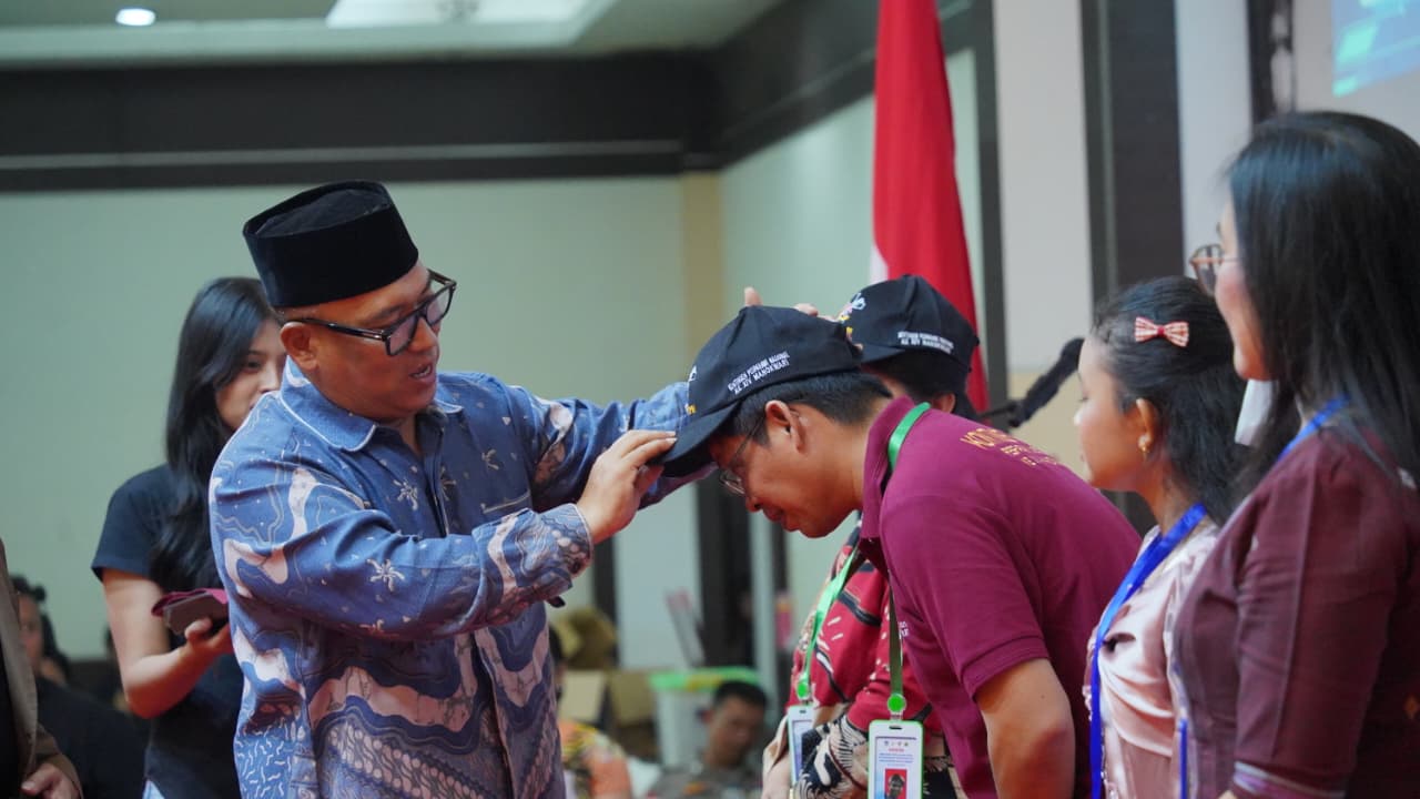 Wagub Nyanyang Lepas Kontingen Pesparawi Kepri ke Ajang Nasional di Manokwari