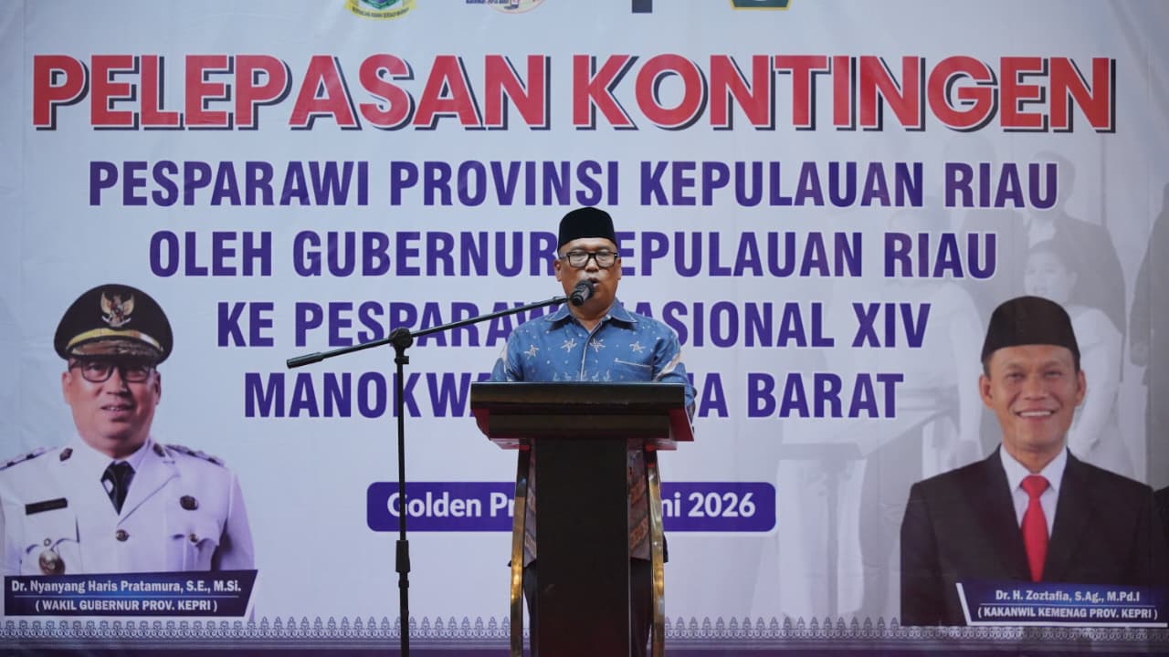 Wagub Nyanyang Lepas Kontingen Pesparawi Kepri ke Ajang Nasional di Manokwari