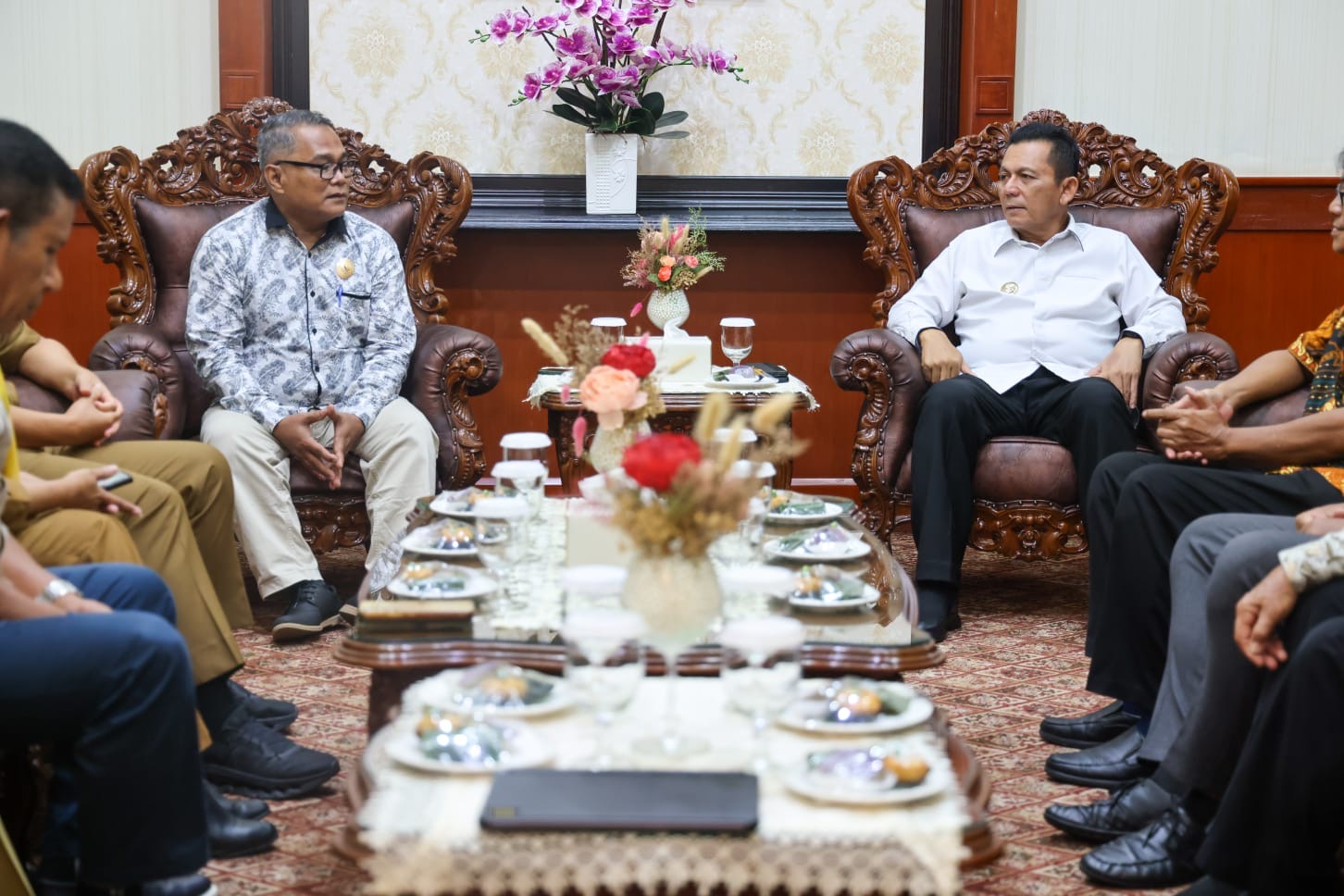 Terima Laporan KI Kepri, Gubernur Ansar Targetkan Seluruh OPD Raih Predikat Informatif pada 2026