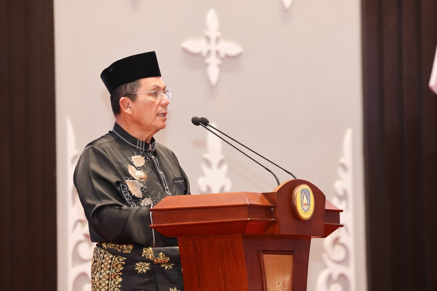 Gubernur Ansar Sampaikan Ranperda Pertanggungjawaban APBD 2025, Tegaskan Komitmen Transparansi dan Akuntabilitas