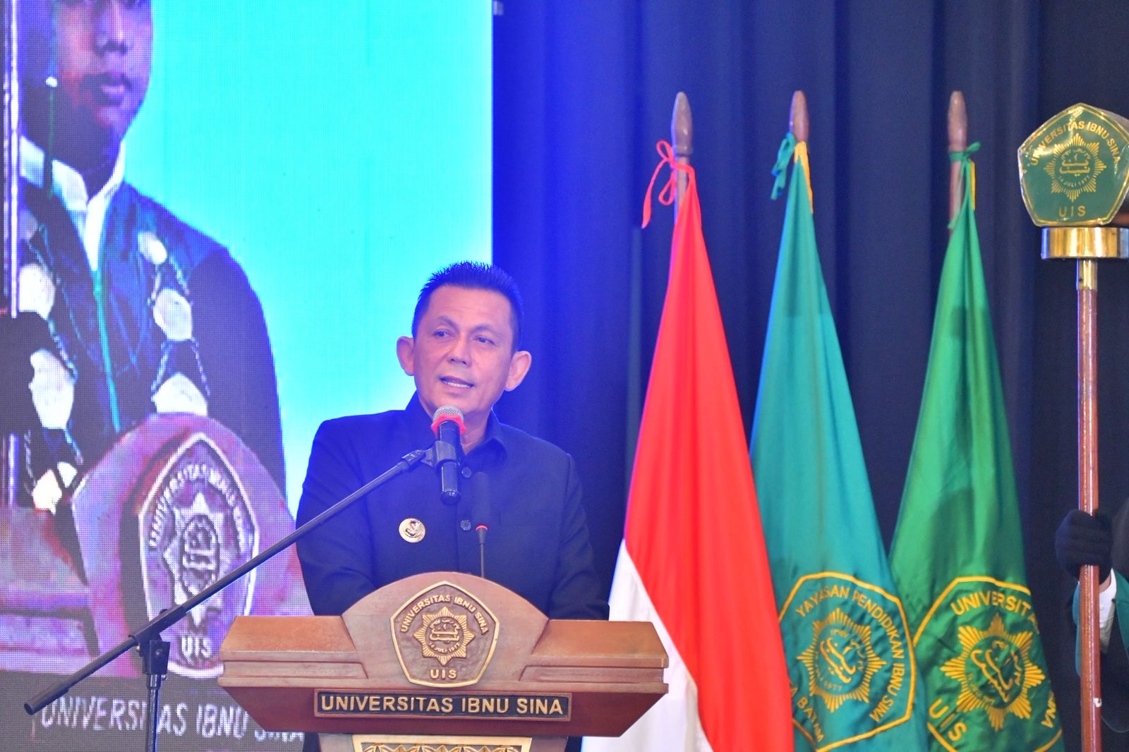 Gubernur Ansar Hadiri Wisuda XIV UIS, Dorong Lulusan Kuasai Teknologi dan Jadi SDM Unggul