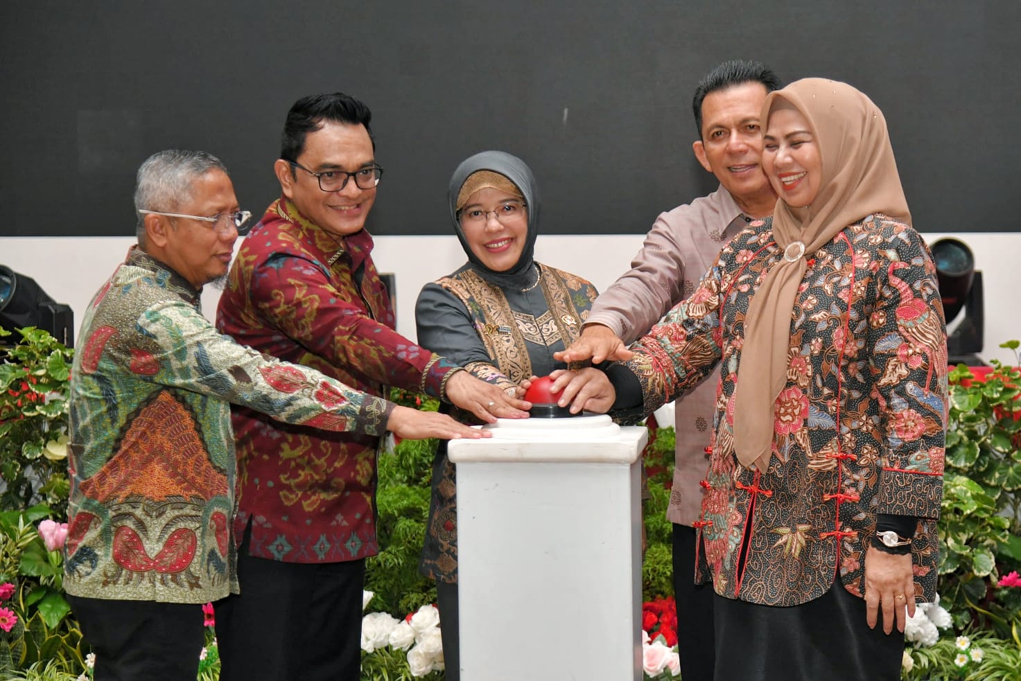 Gubernur Ansar dan Kepala BPS RI Canangkan Sensus Ekonomi 2026 di Kepri