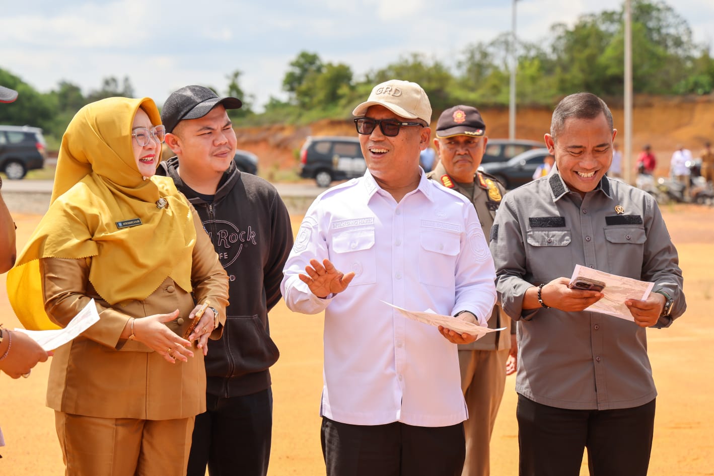Wagub Kepri dan Kepala BNPT RI Tinjau Calon Lokasi Sekolah Rakyat di Dompak