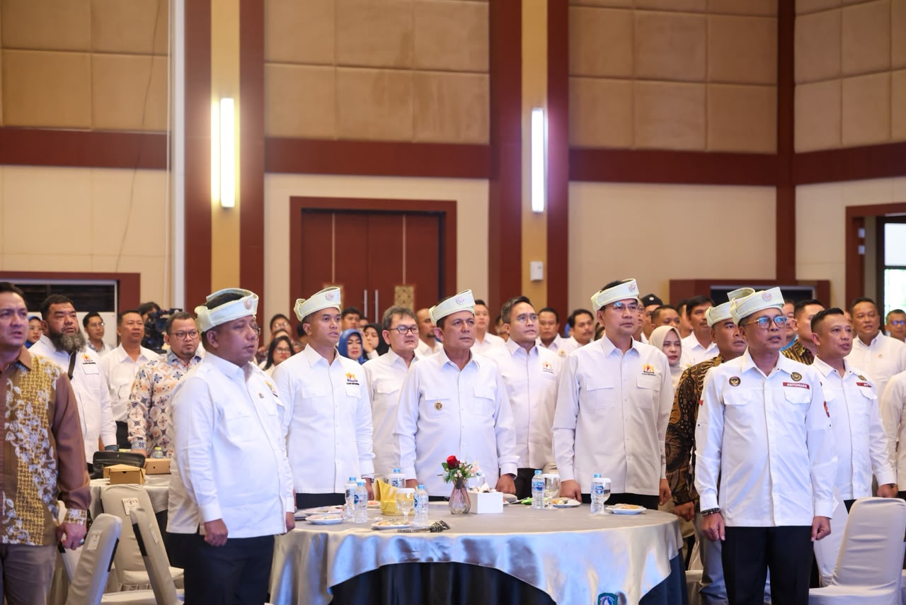 Gubernur Ansar Hadiri Pengukuhan KADIN Kepri 2026–2031, Dorong Kolaborasi Perkuat Ekonomi Daerah dan Nasional