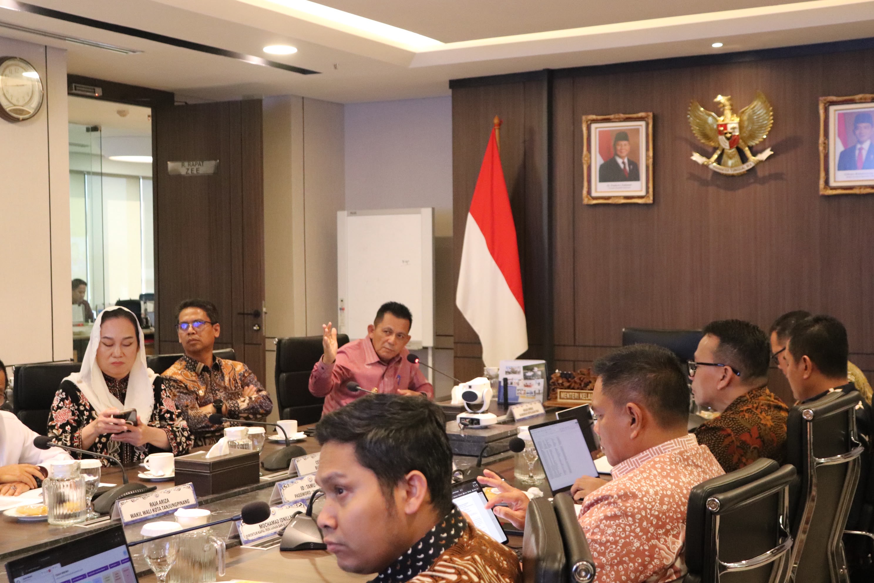 Gubernur Ansar Perjuangkan Penguatan Sektor Kelautan dan Perikanan Kepri, Temui Menteri KKP