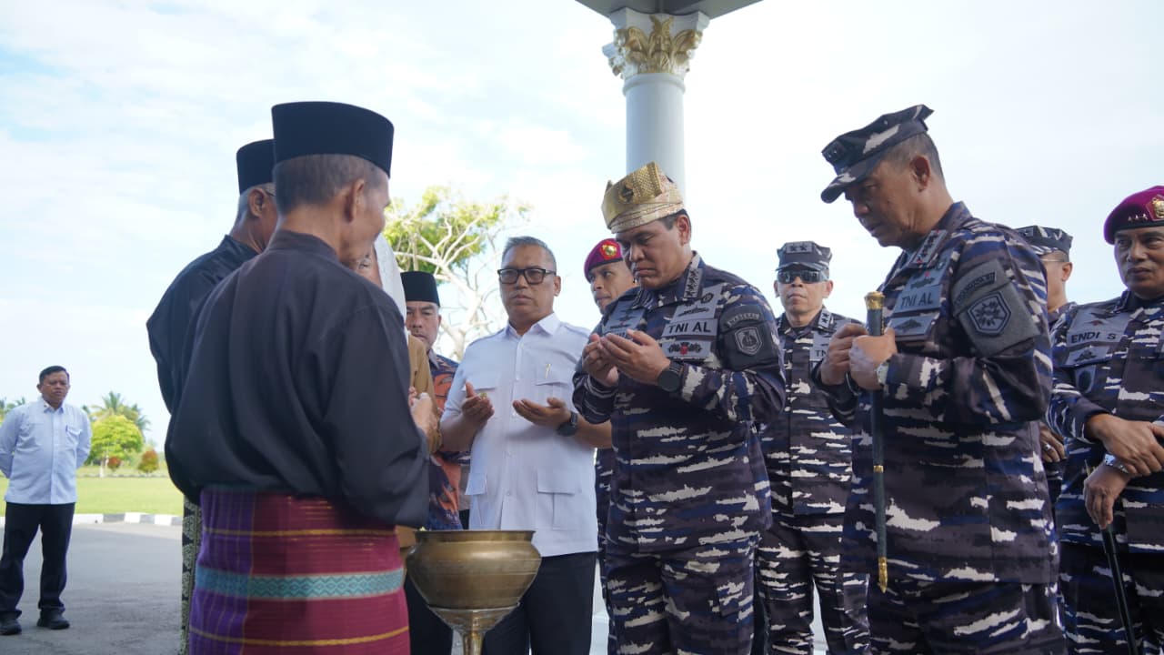 Wagub Nyanyang Sambut Kunjungan Kerja Menko Polkam di Natuna