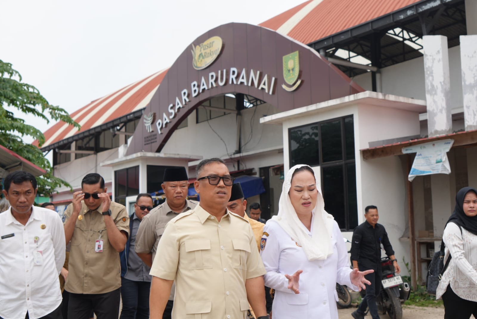Wagub Nyanyang Tinjau Pasar Rakyat Ranai, Pastikan Harga Bahan Pokok Stabil dan Fasilitas Pasar Terjaga