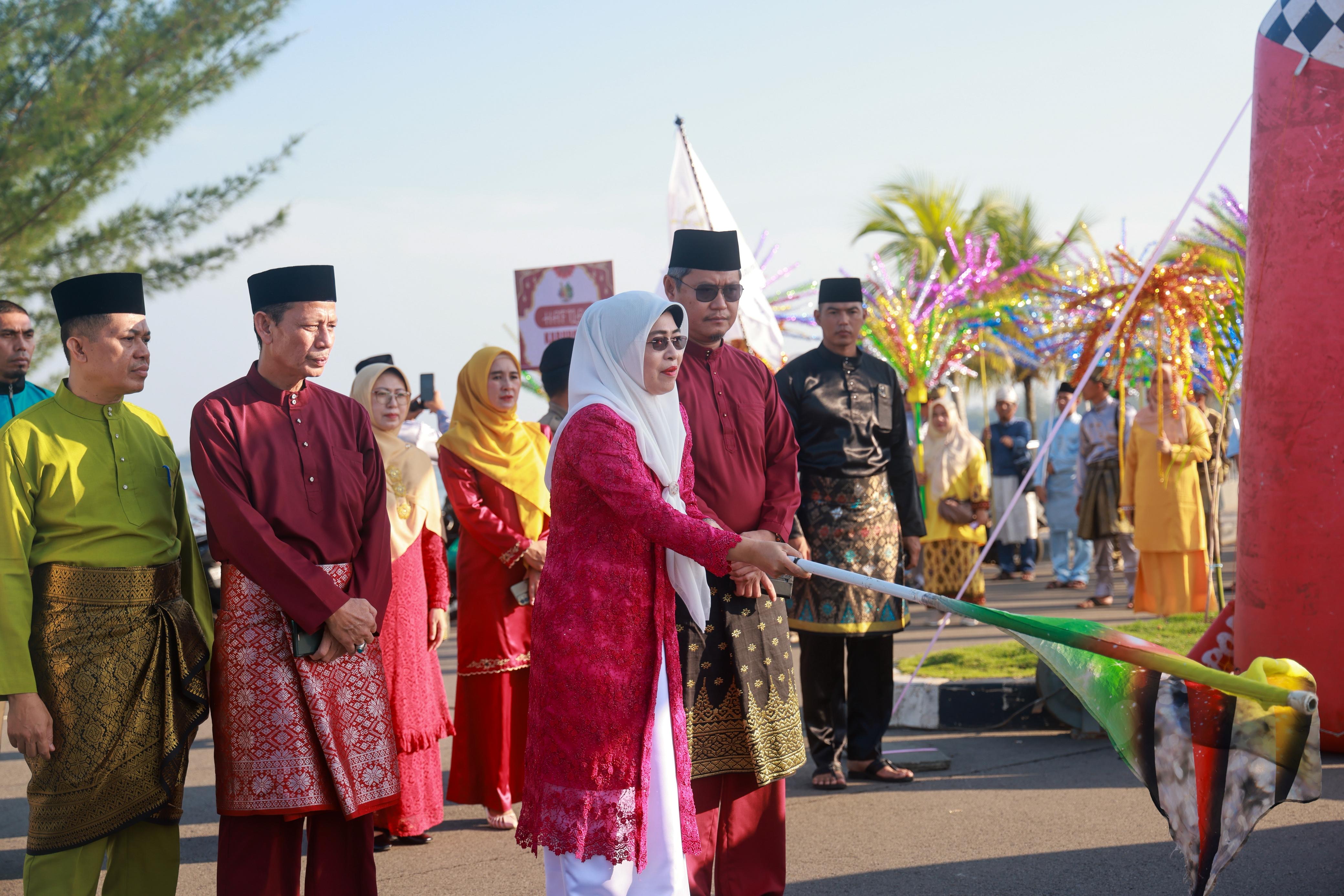 Kemeriahan Pawai Ta'aruf Tandai Dimulainya MTQ XII Tingkat Provinsi Kepri