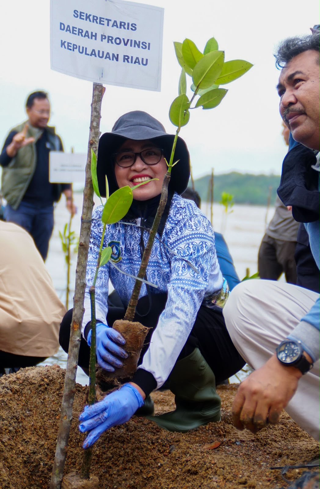 Peringatan Hari Mangrove Sedunia 2026 Sekda Misni : Perkuat Komitmen Jaga Kelestarian Ekosistem Mangrove