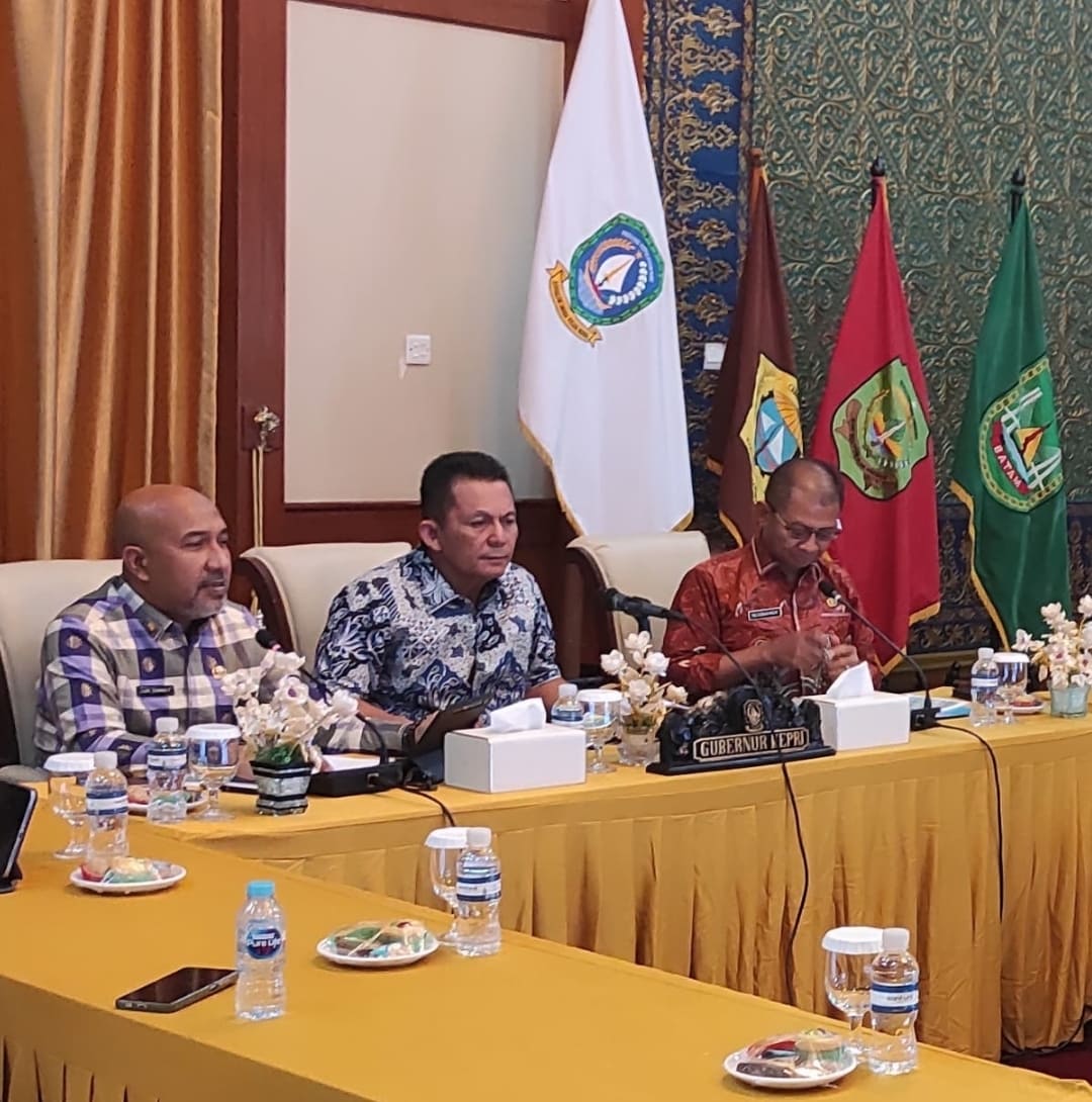 Gubernur Prov Kepri Pimpin Rapat Finalisasi Usulan Kampung Nelayan Merah Putih Targetkan 150 Lokasi KNMP Tahun 2026