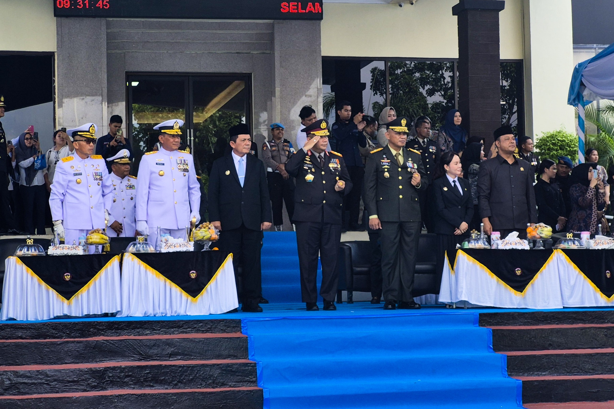 Gubernur Ansar Hadiri Rangkaian Syukuran Hari Bayangkara Ke-80 di Mapolda Kepri