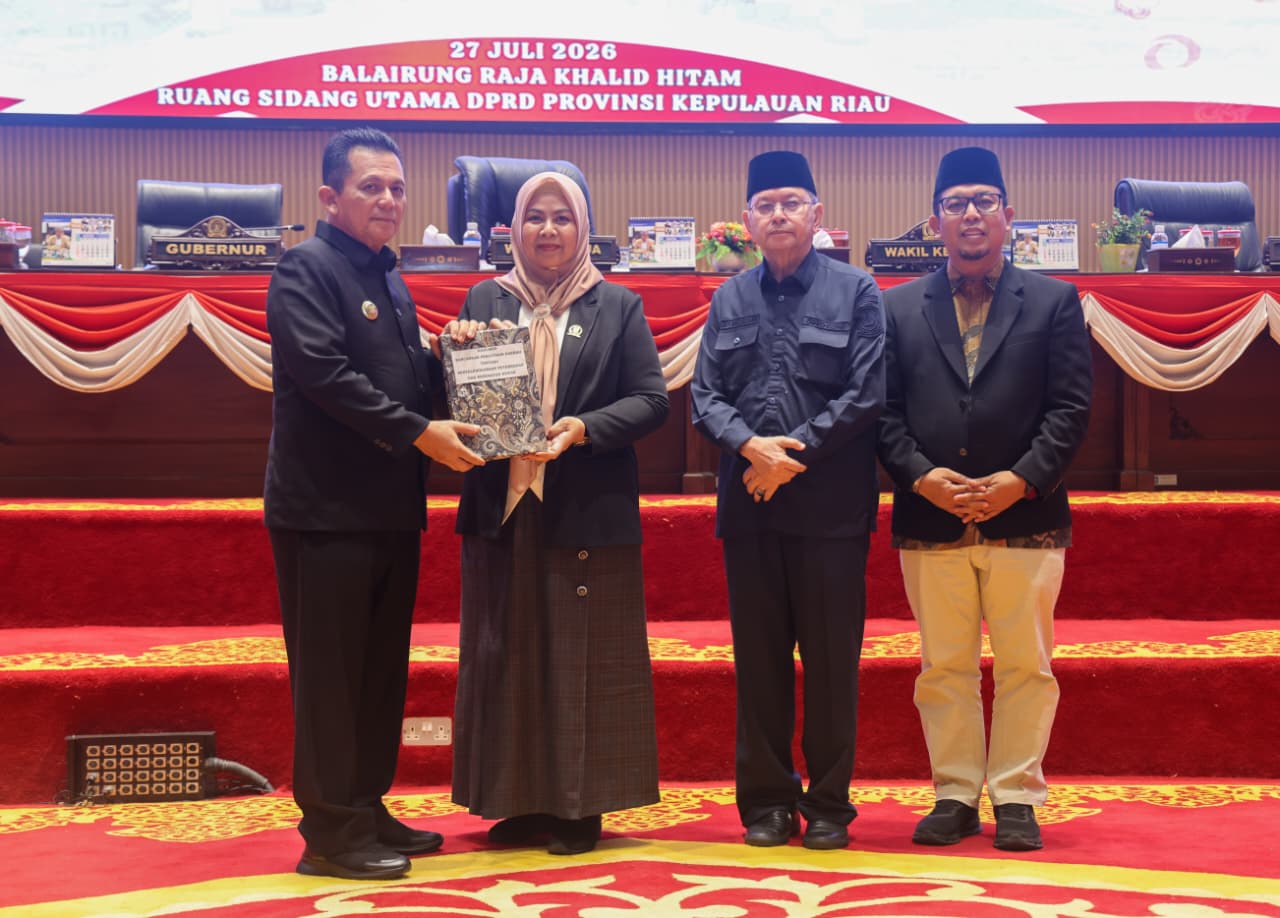 Gubernur Ansar Sampaikan Ranperda Penyelenggaraan Peternakan dan Kesehatan Hewan di Paripurna DPRD Kepri