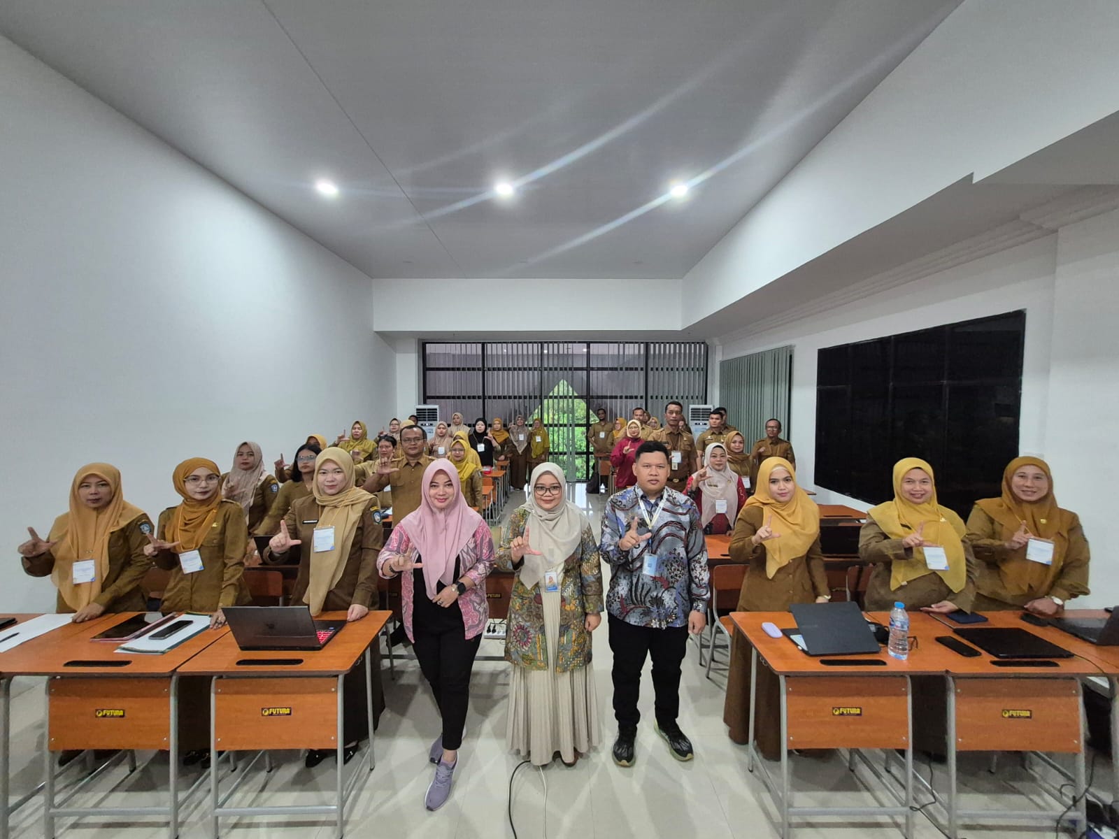 Pelatihan Peningkatan Kemahiran Berbahasa Indonesia (PKBI) Untuk Tata Naskah Dinas