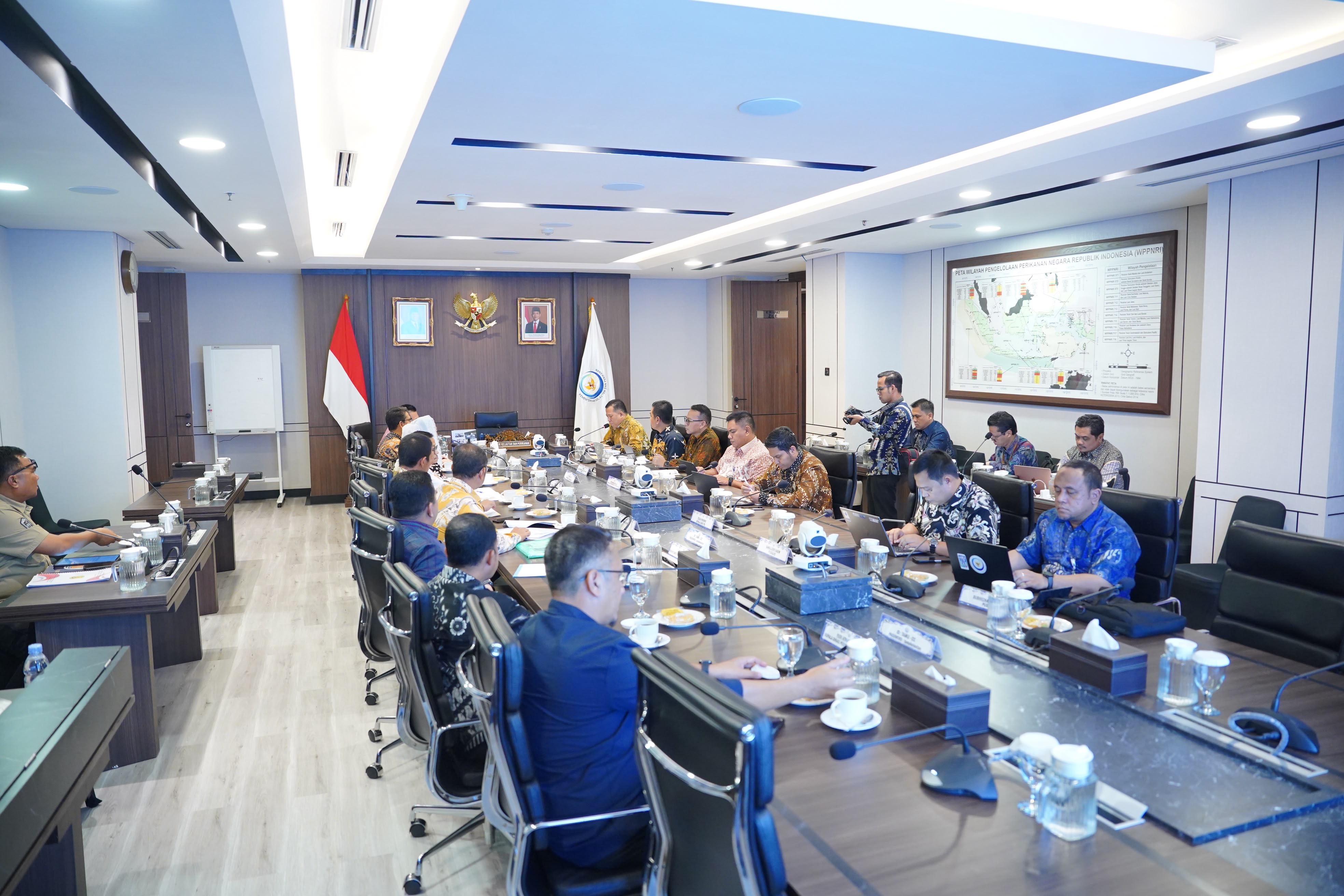 Gubernur Ansar Perjuangkan Penguatan Sektor Kelautan dan Perikanan Kepri, Temui Menteri KKP