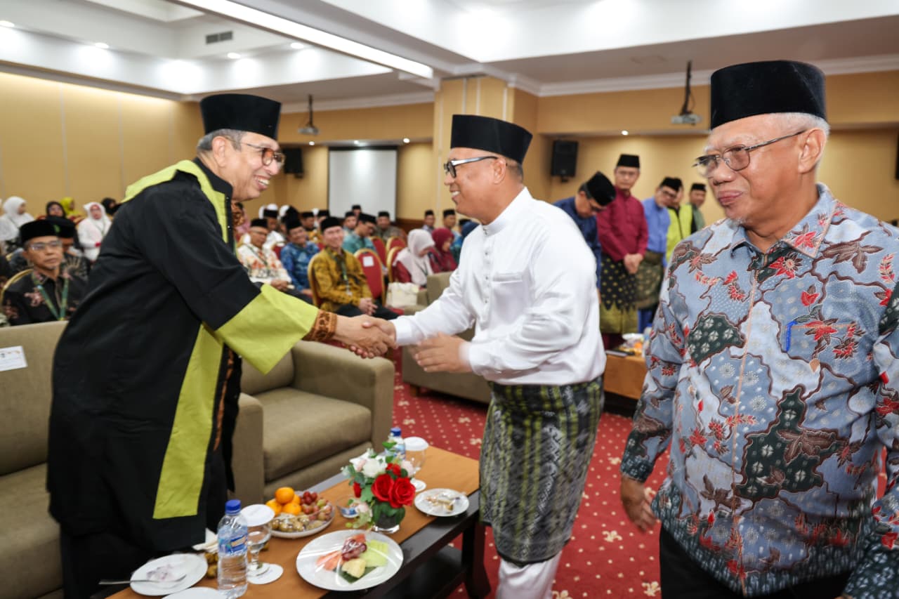 Wagub Nyanyang Lantik Dewan Hakim MTQ XII Kepri, Tekankan Objektivitas, Keadilan, dan Profesionalisme