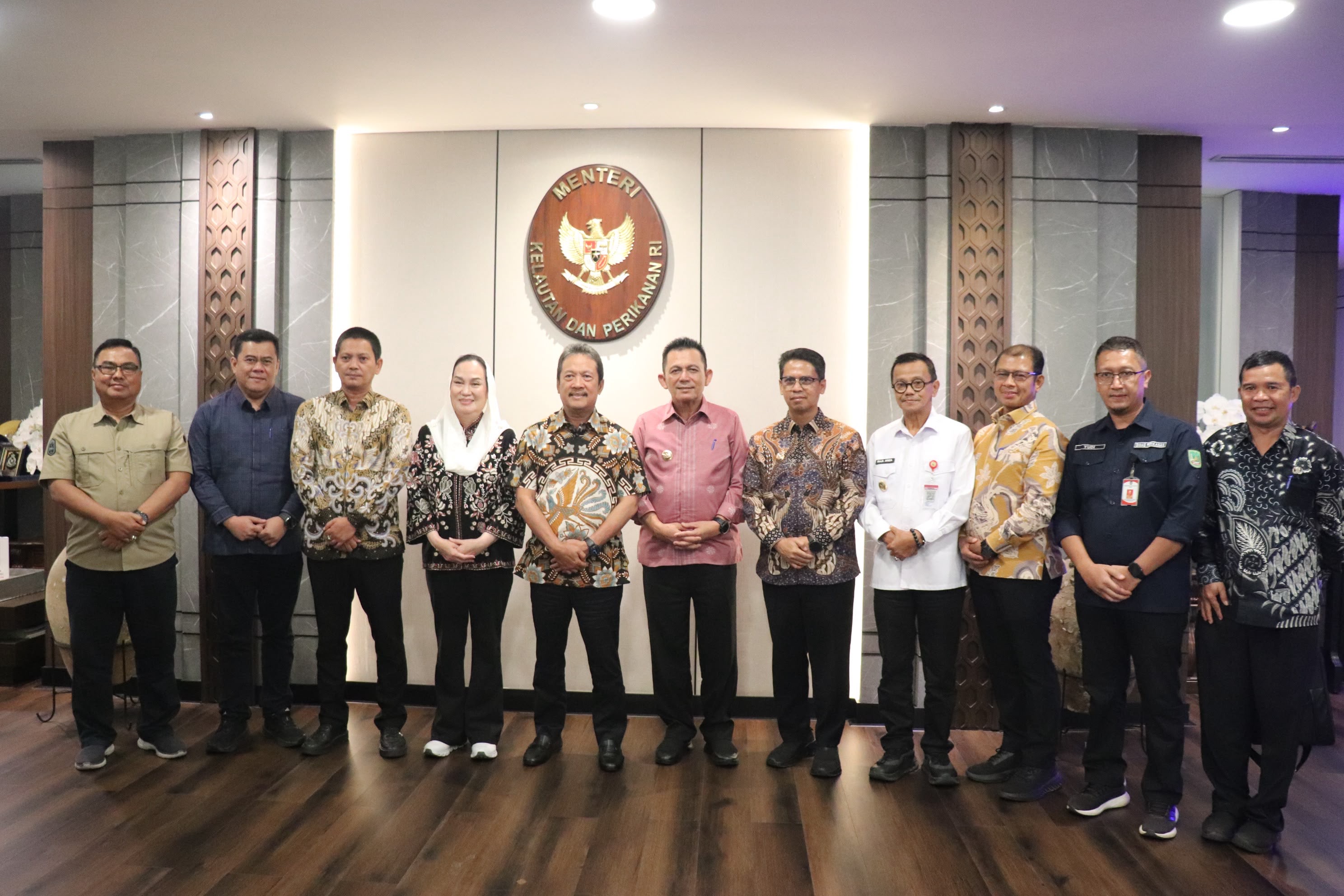 Gubernur Ansar Perjuangkan Penguatan Sektor Kelautan dan Perikanan Kepri, Temui Menteri KKP