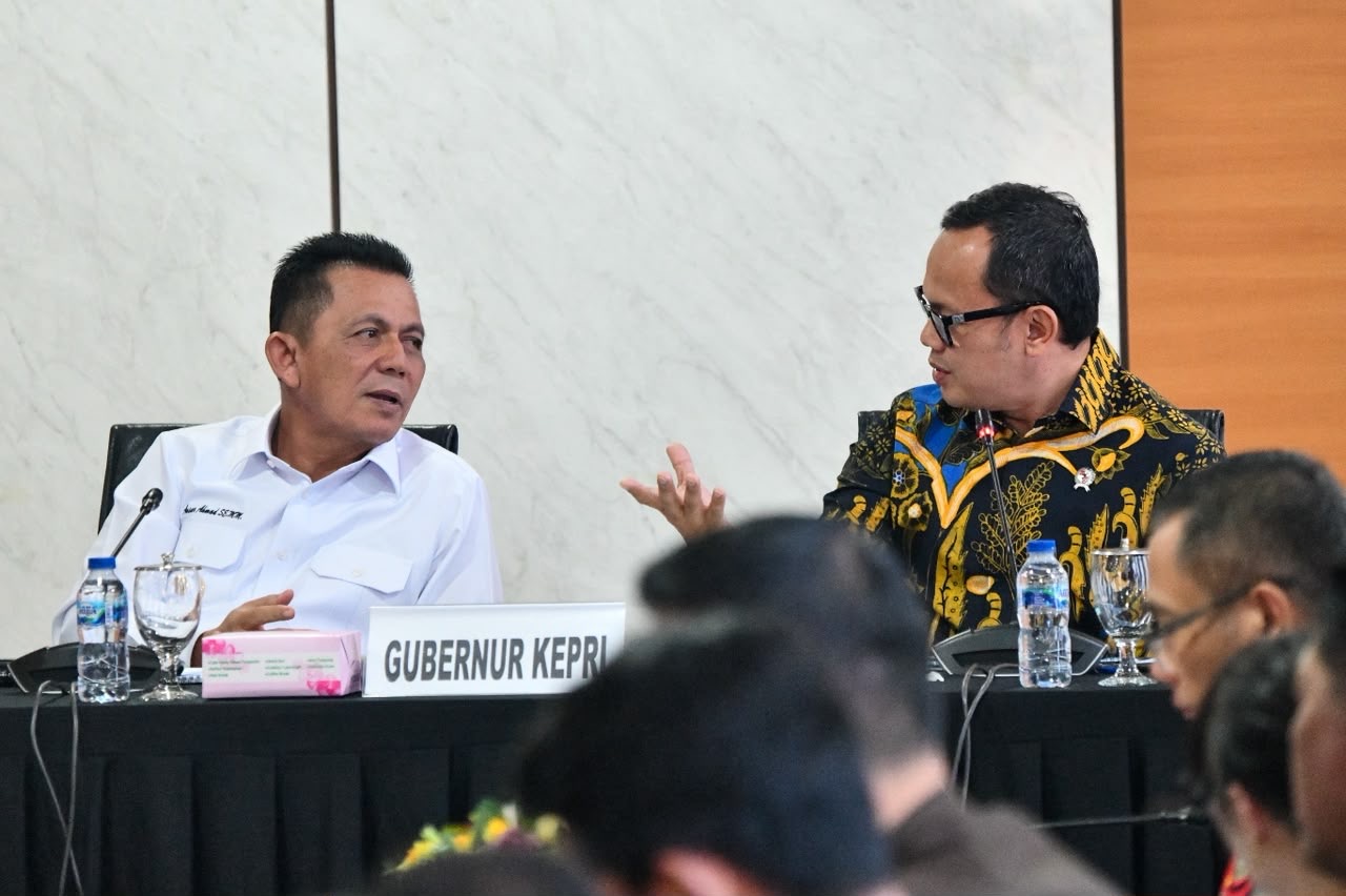 Terima Komisi II DPR RI, Gubernur Ansar Pastikan Program Nasional Berjalan Baik