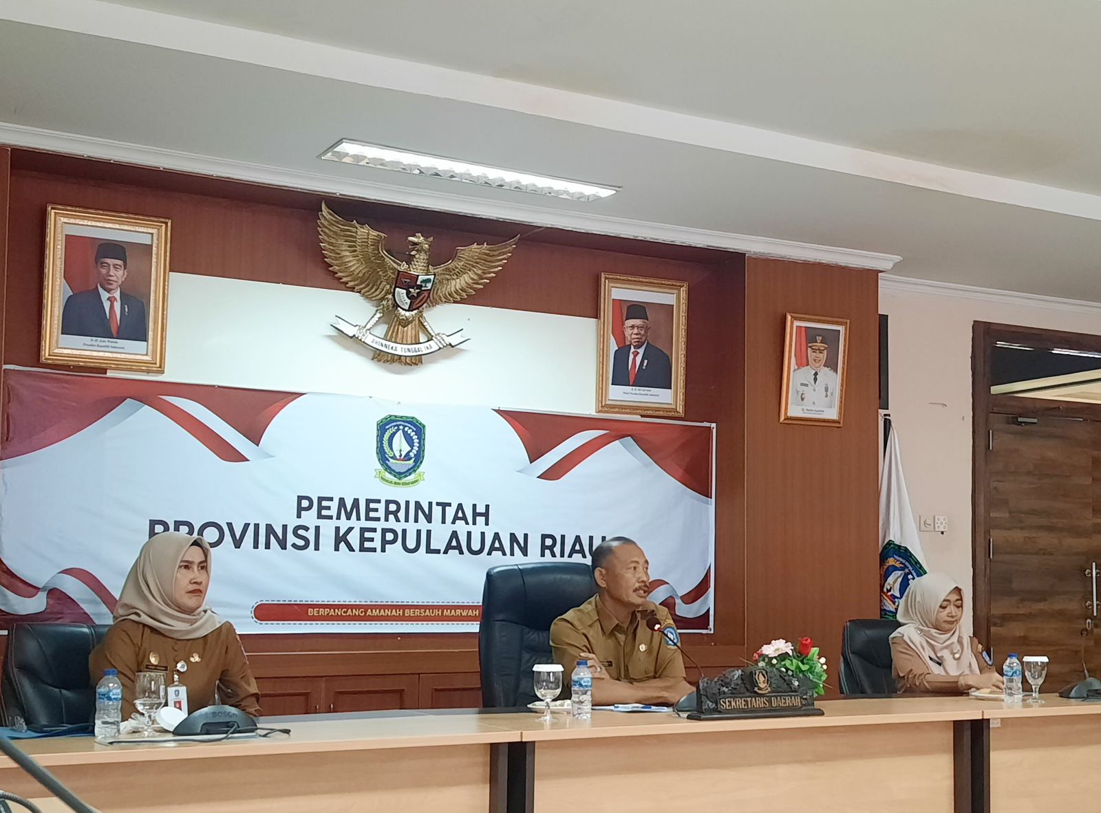 Pelantikan Pegawai Pemerintah dengan Perjanjian Kerja (PPPK) lingkup Dinas Kelautan dan Perikanan Provinsi Kepulauan Riau