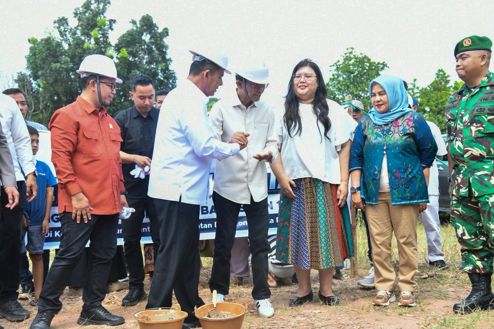 Pemprov Kepri Bangun 2 SMK Baru di Kota Batam, Gubernur Ansar Lakukan Peletakan Batu Pertama
