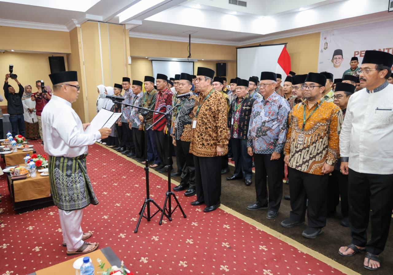 Wagub Nyanyang Lantik Dewan Hakim MTQ XII Kepri, Tekankan Objektivitas, Keadilan, dan Profesionalisme