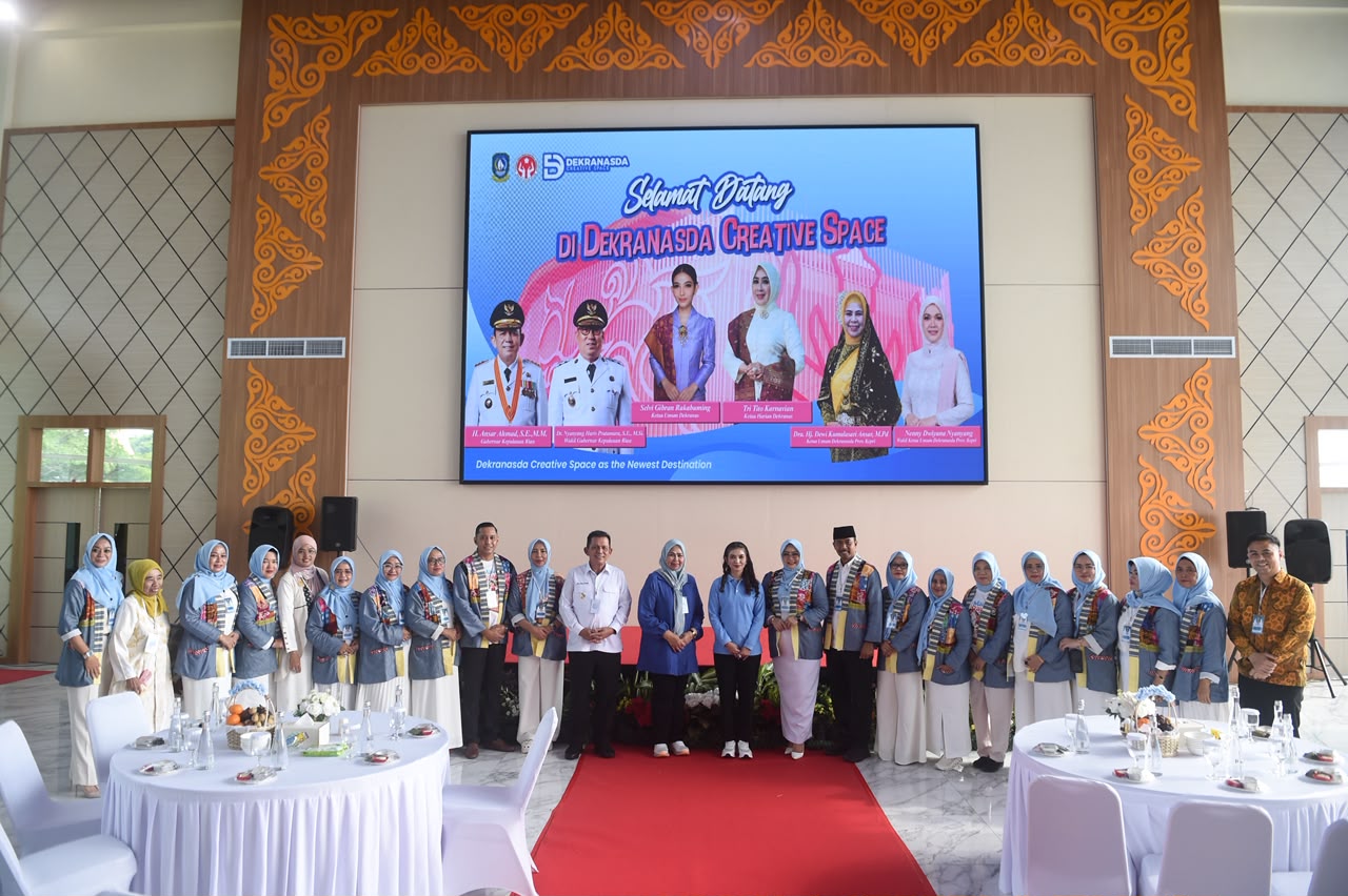 Ketum Dekranas RI Selvi Ananda Kunjungi Dekranasda Kepri