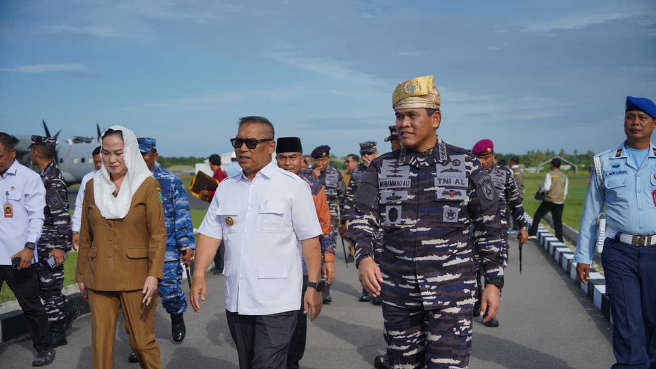 Wagub Nyanyang Sambut Kunjungan Kerja Menko Polkam di Natuna