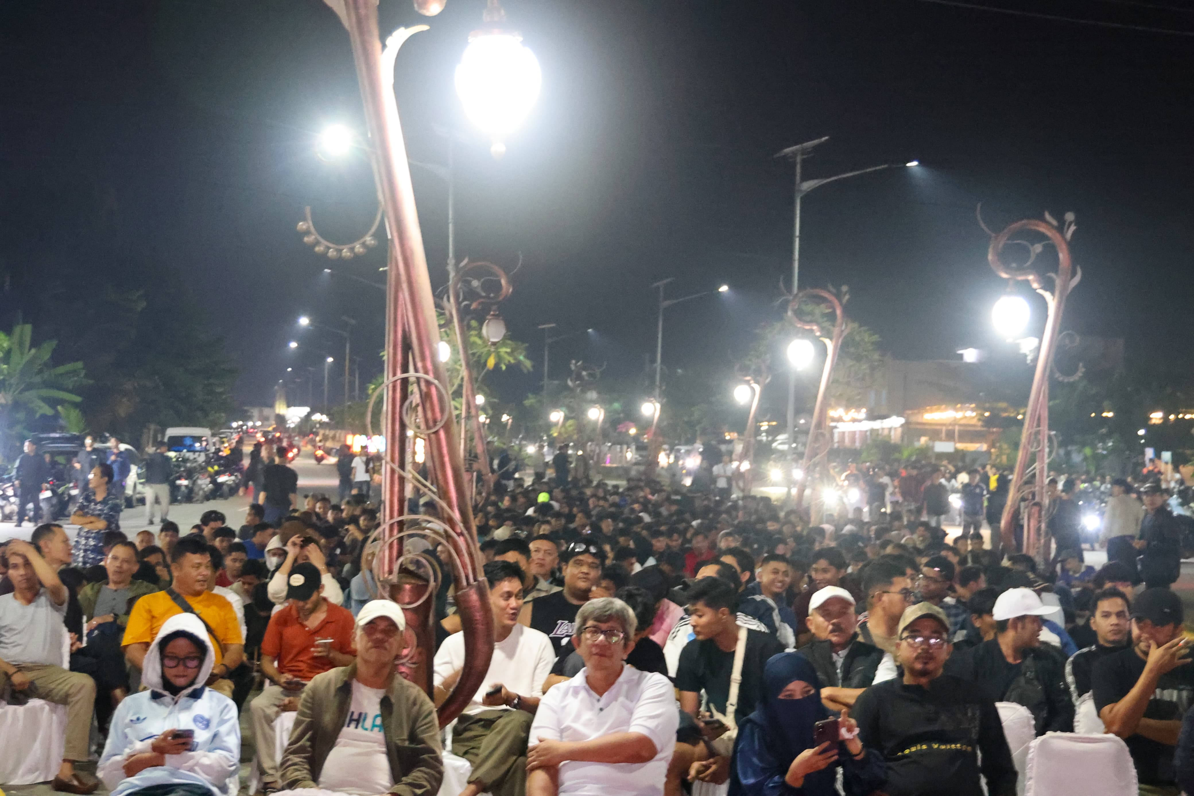 Antusiasme Warga Meriahkan Nobar Final Piala Dunia 2026 Bersama Gubernur Ansar Ahmad