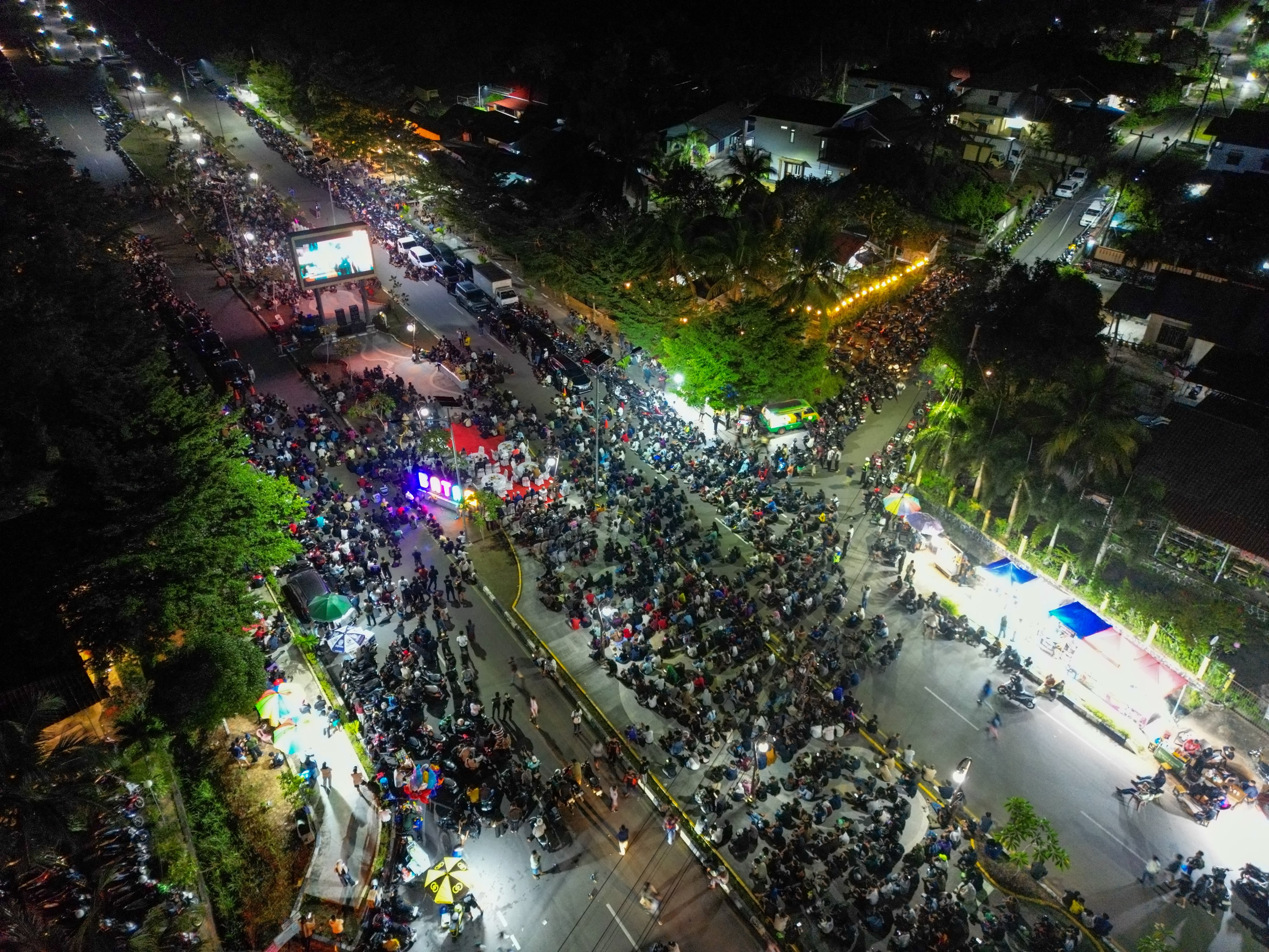 Antusiasme Warga Meriahkan Nobar Final Piala Dunia 2026 Bersama Gubernur Ansar Ahmad