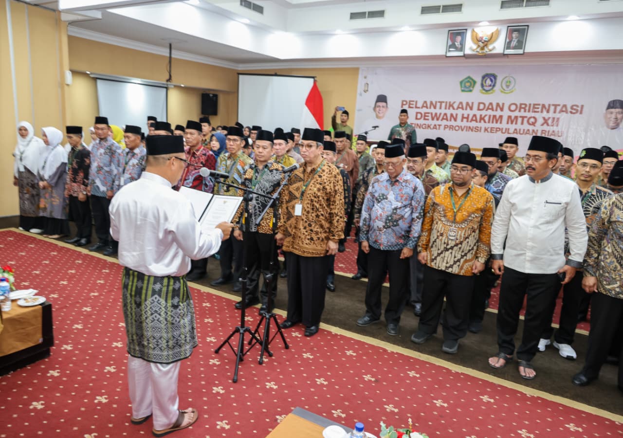 Wagub Nyanyang Lantik Dewan Hakim MTQ XII Kepri, Tekankan Objektivitas, Keadilan, dan Profesionalisme