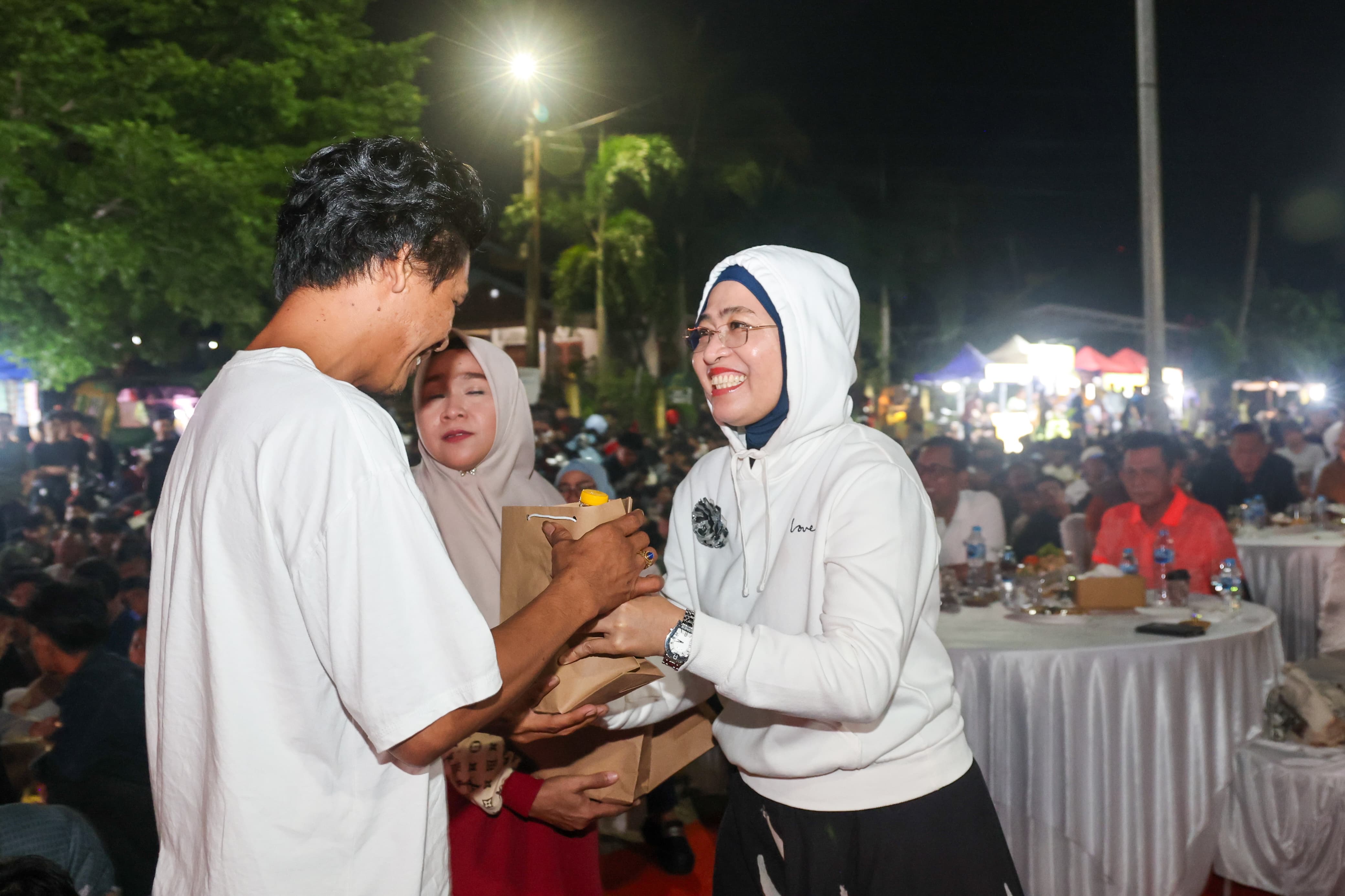 Antusiasme Warga Meriahkan Nobar Final Piala Dunia 2026 Bersama Gubernur Ansar Ahmad