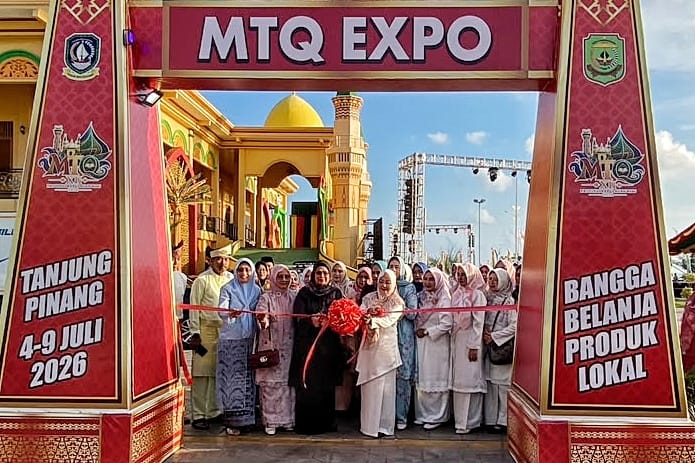 Ketua TP-PKK Kepri Buka Bazar MTQ XII, Geliatkan Sentra Kerajinan Berbasis Masyarakat