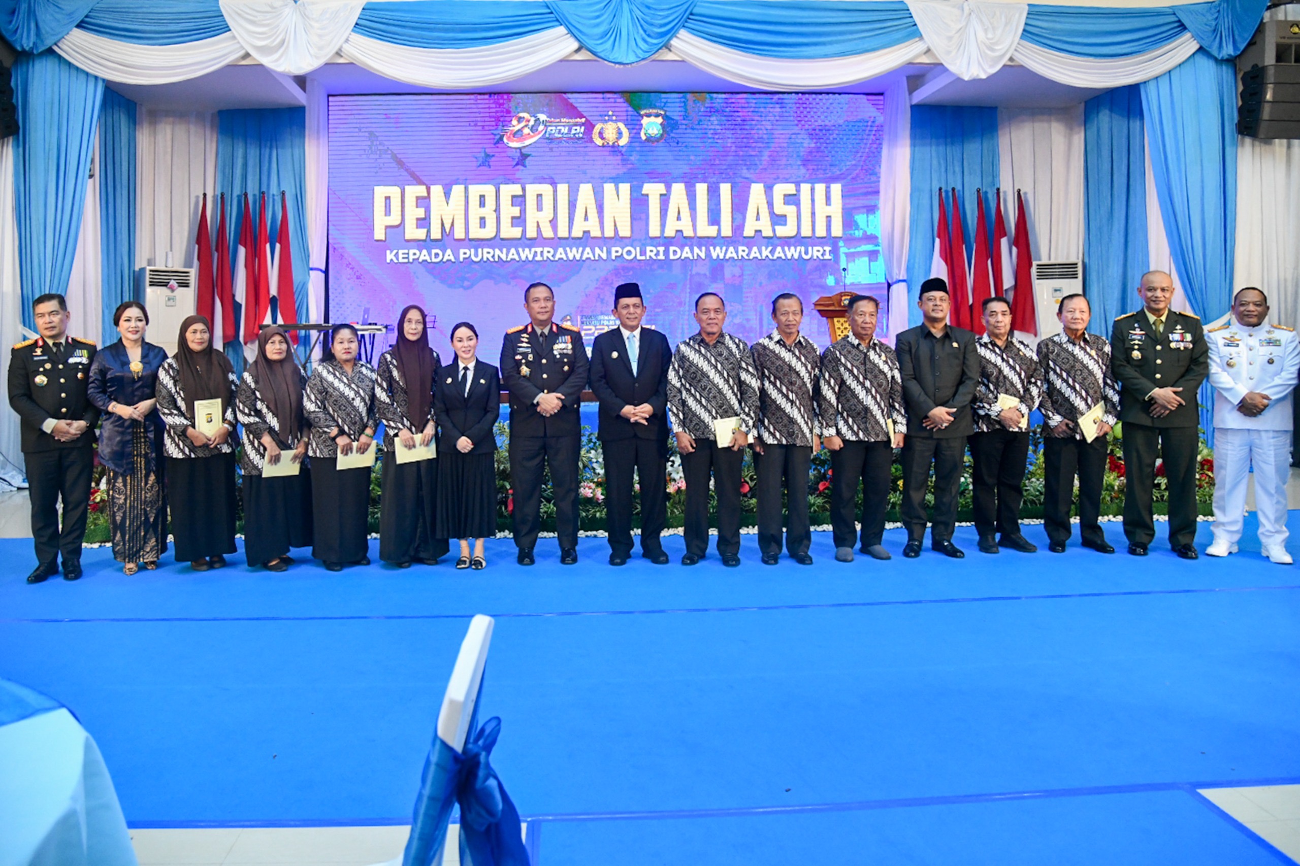 Gubernur Ansar Hadiri Rangkaian Syukuran Hari Bayangkara Ke-80 di Mapolda Kepri
