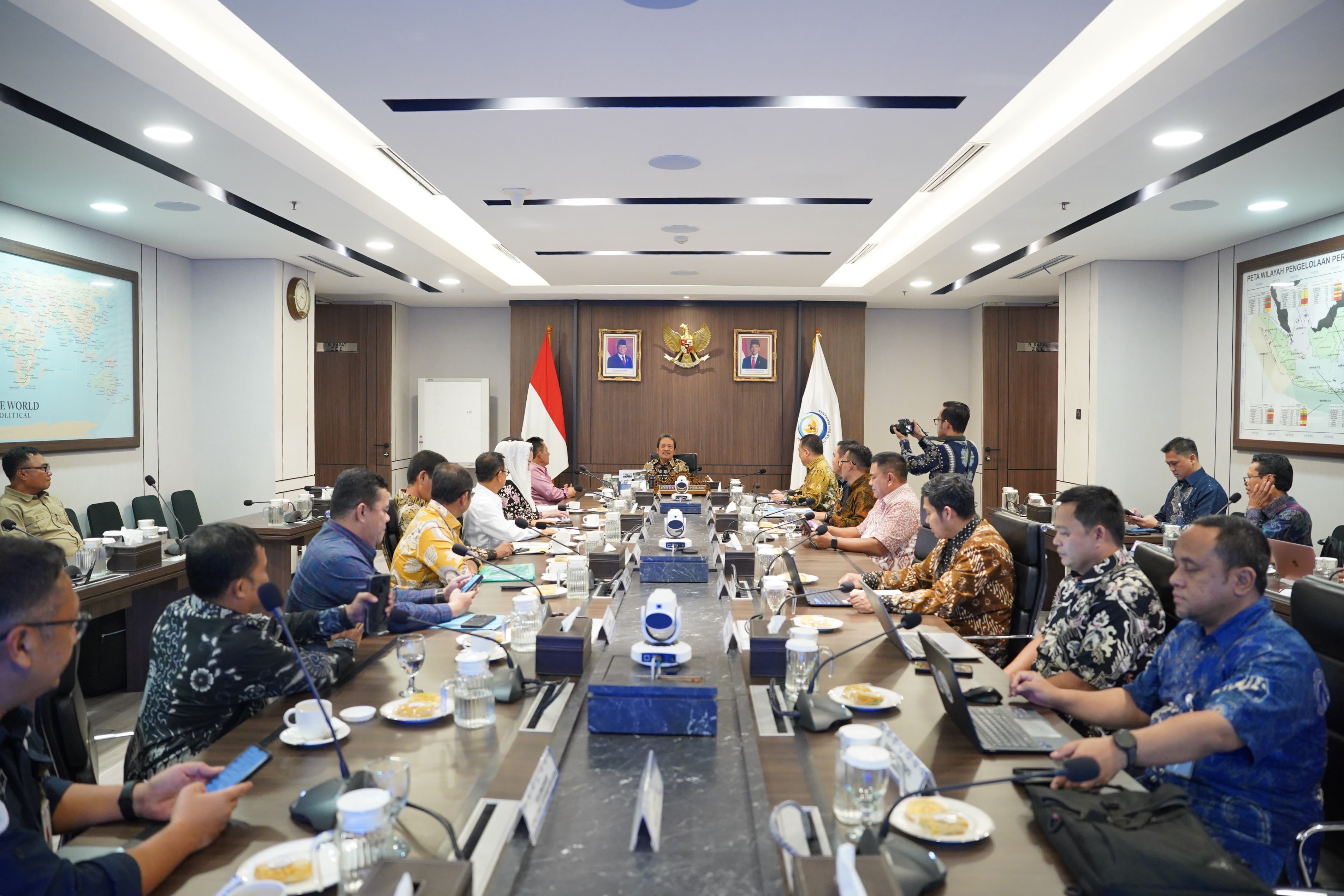 Gubernur Ansar Perjuangkan Penguatan Sektor Kelautan dan Perikanan Kepri, Temui Menteri KKP