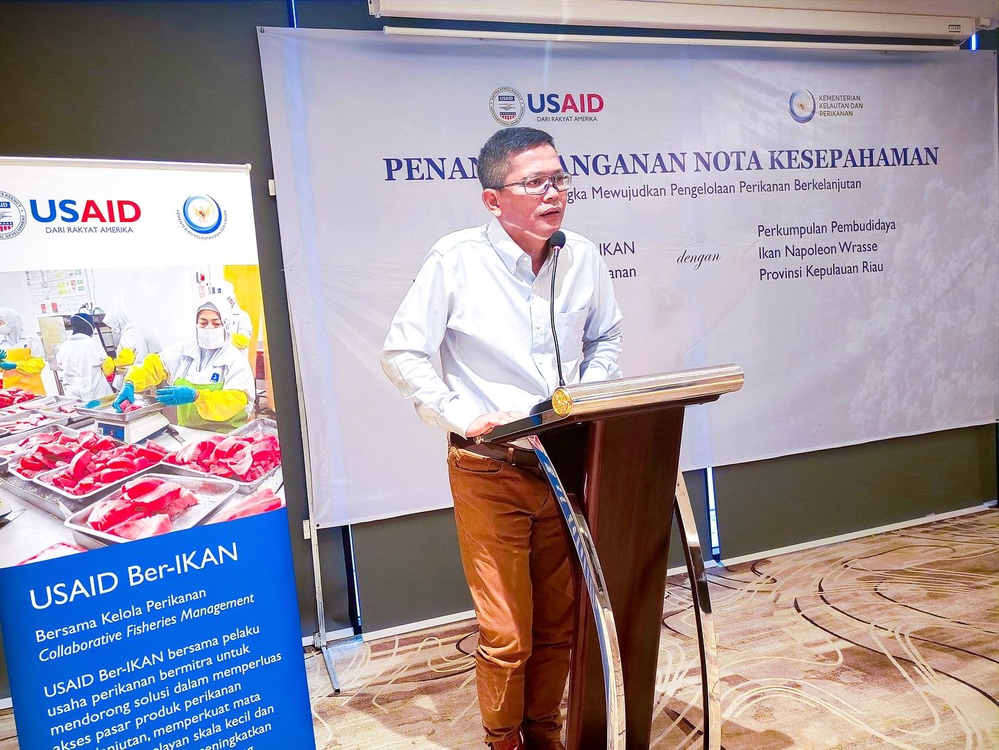 DKP Prov Riau Apresiasi Kemitraan USAID Ber-IKAN dan Perkumpulan Pembudidaya Napoleon sebagai Langkah Mendukung Perikanan Berkelanjutan di Provinsi Kepulauan Riau