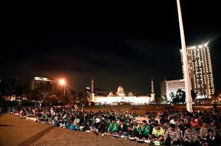 Aksi Damai Seribu Lilin dan Doa Bersama di Batam untuk Affan Kurniawan dan Bangsa