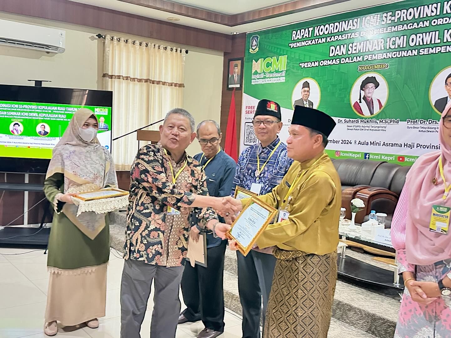 Seminar ICMI Orwil Kepulauan Riau : Peran Ormas Dalam Pembangunan Sempana Hari Jadi Kepri Ke 22 Tahun