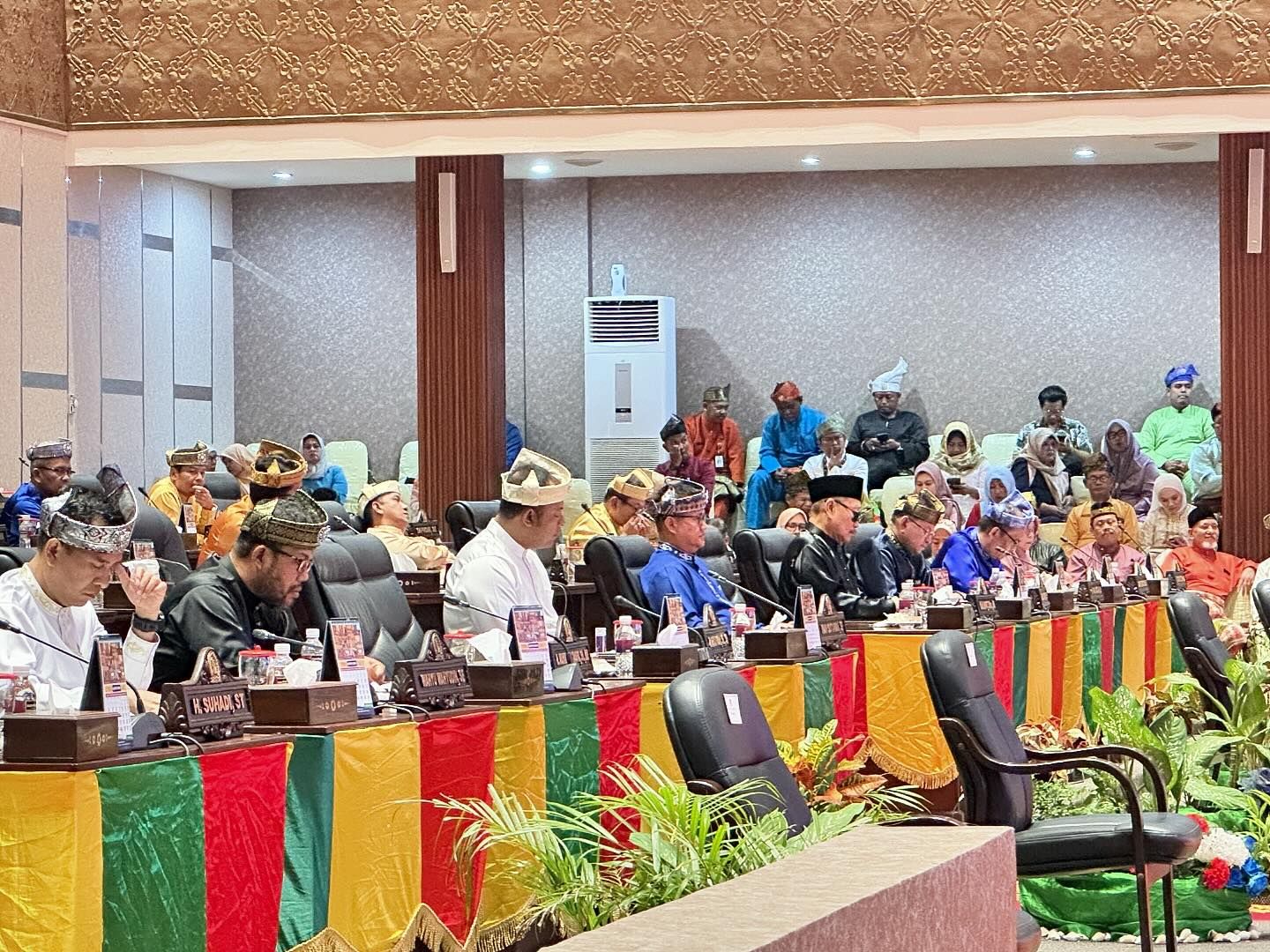 Rapat Paripurna Istimewa Peringatan Hari Jadi Provinsi Kepri Ke-22 Tahun 2024