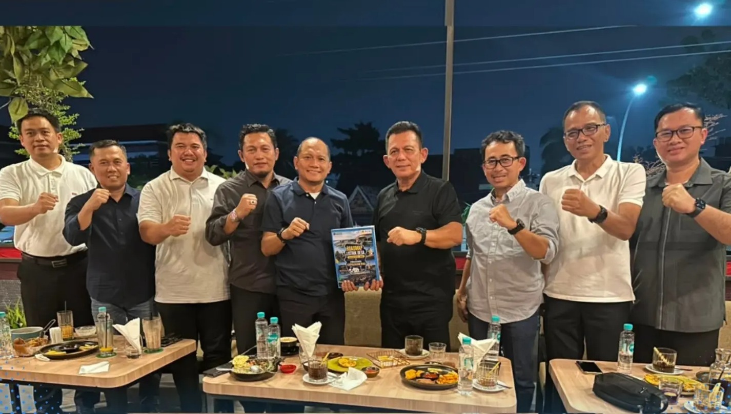Diskusi akselerasi Program Kepri Terang bersama GM UID RKR dan jajarannya di Pekanbaru