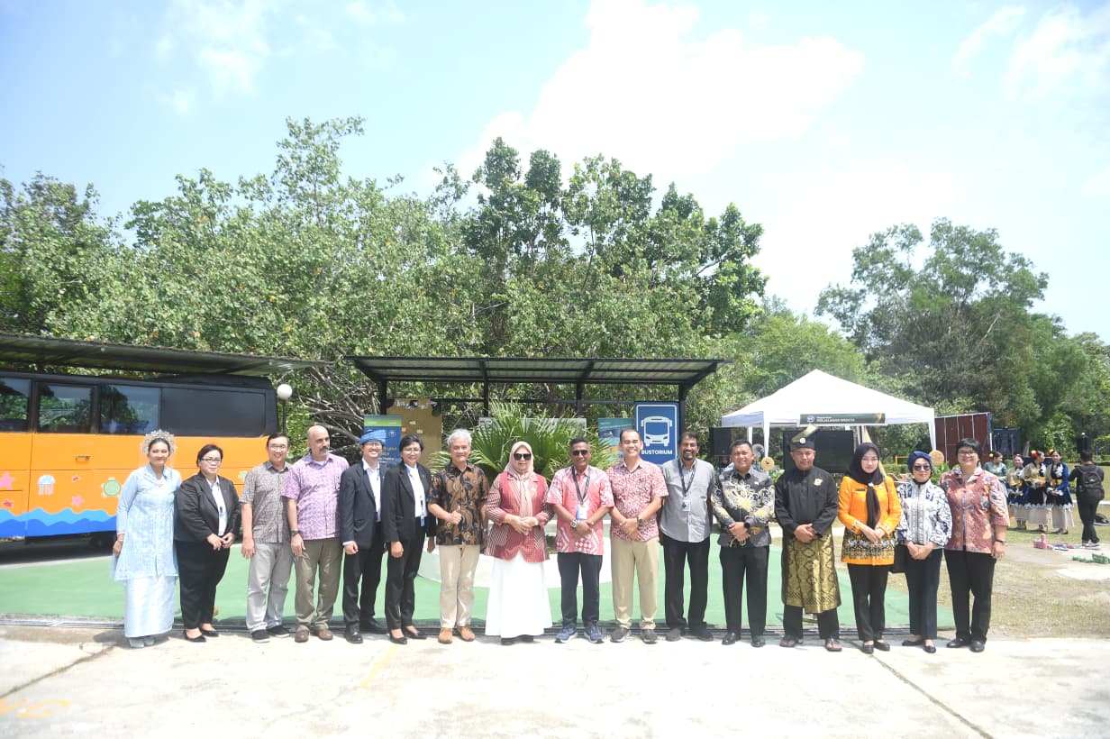 Dewi Ansar Hadiri Open House Evolusi Kampus PBC, Penanda Perkembangan Dunia Pendidikan Kepri
