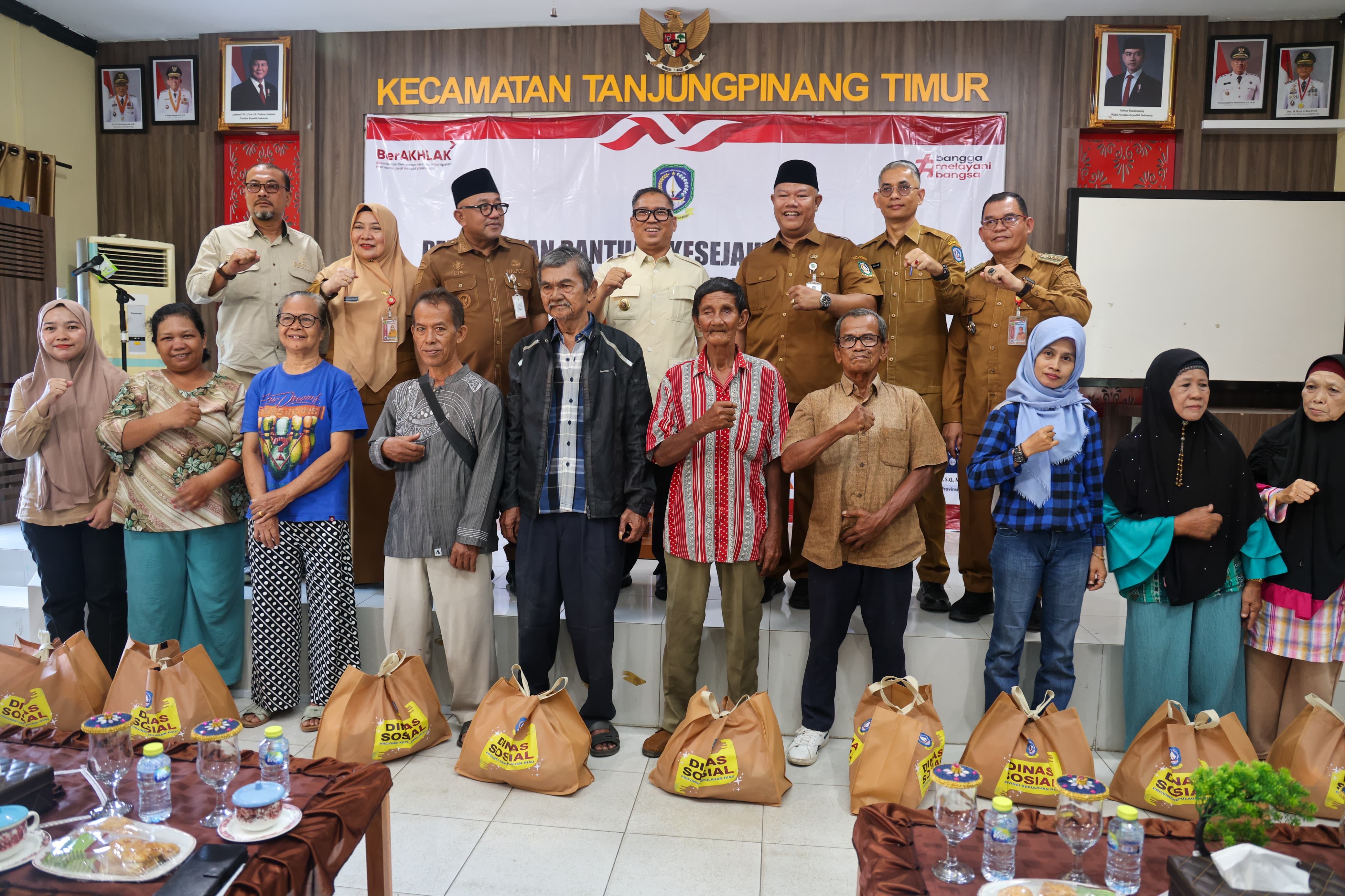 Pemprov Kepri Salurkan 500 Paket Sembako, Perkuat Kesejahteraan Sosial di Tanjungpinang