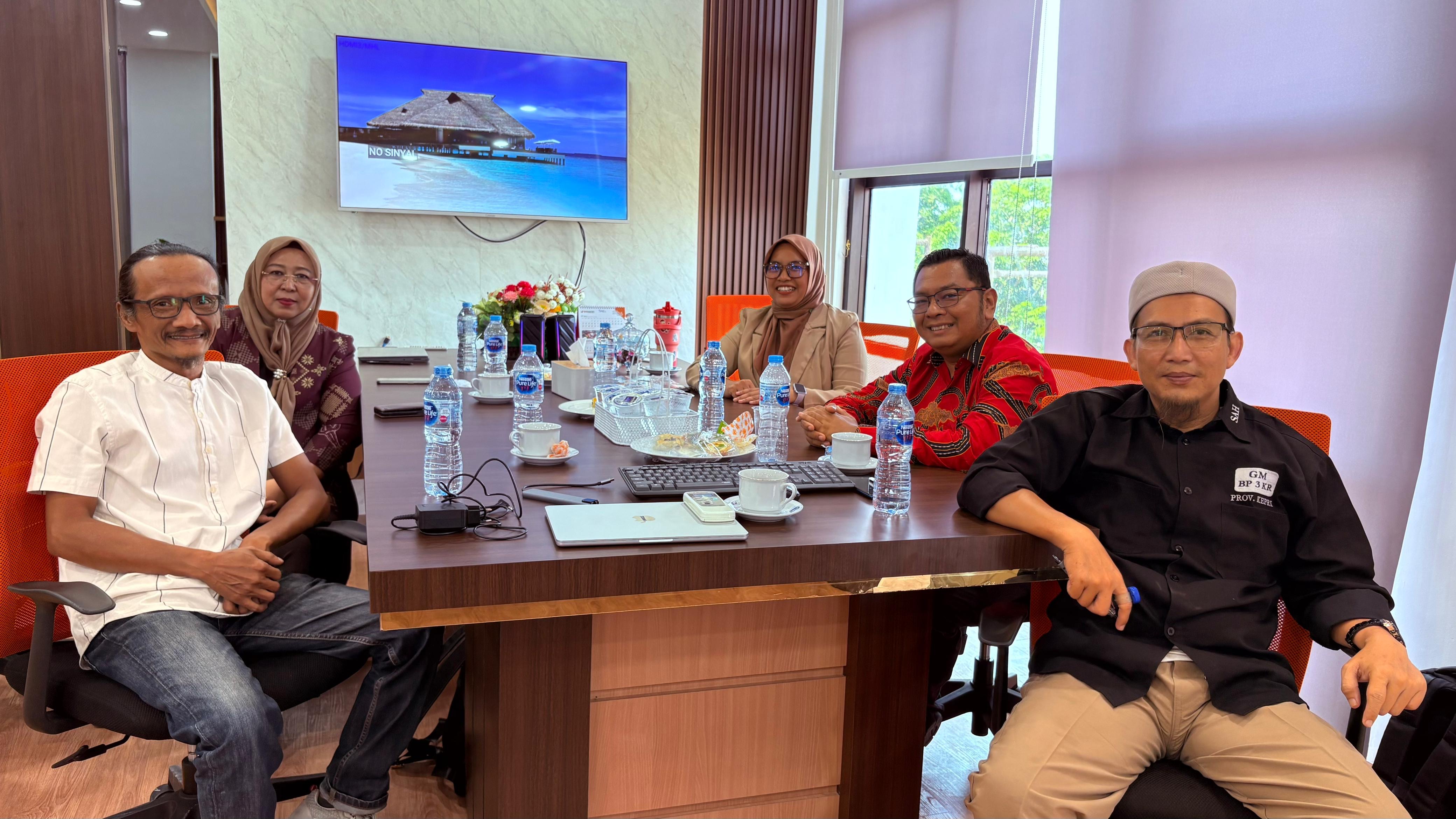 43 Karya Logo Adu Kreativitas, Tim Juri Pilih 5 Besar Sayembara Logo HUT ke-24 Kepri