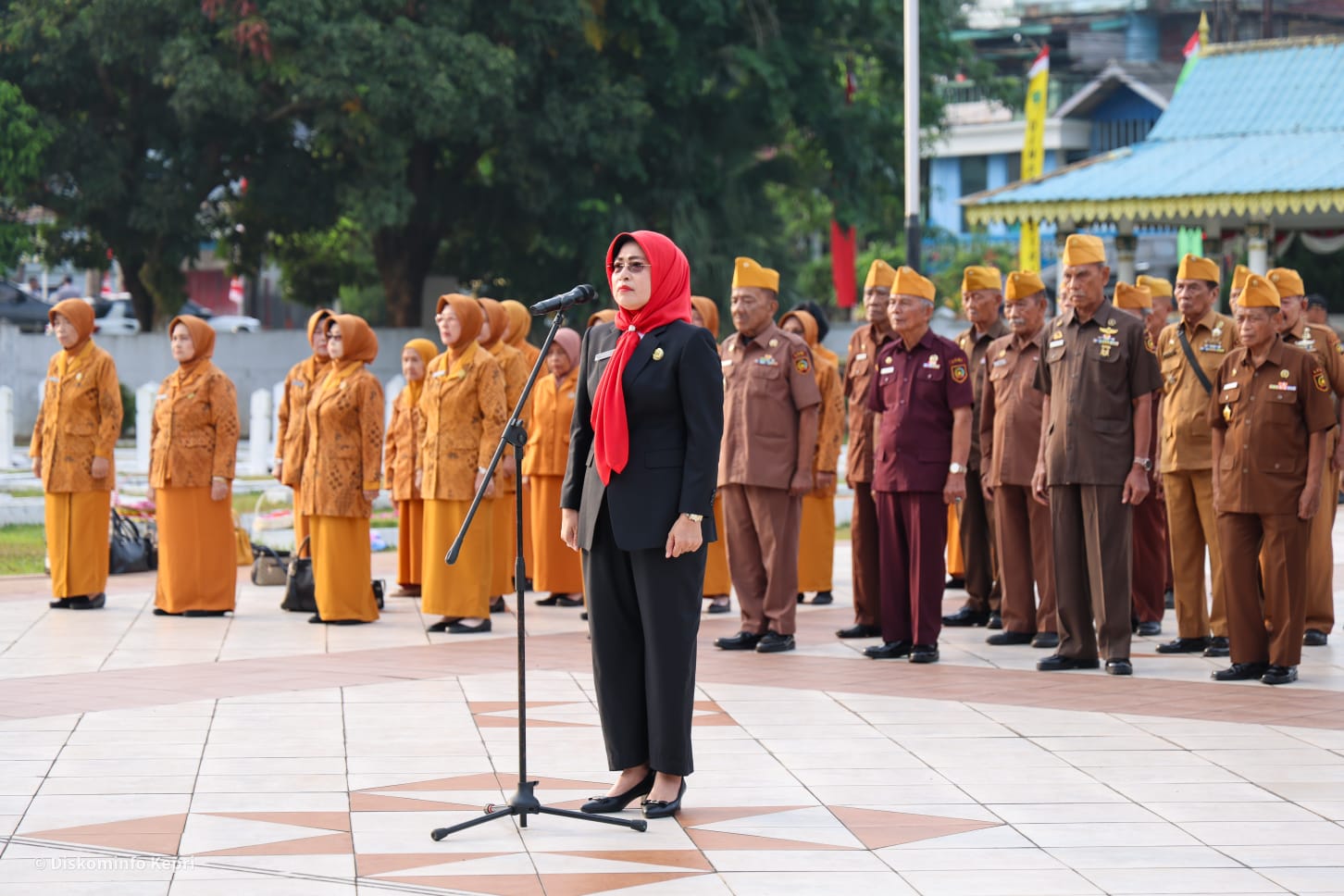 Peringati Hari Veteran, Pemprov Kepri Gelar Upacara dan Ziarah Tabur Bunga di TMP Pusara Bhakti